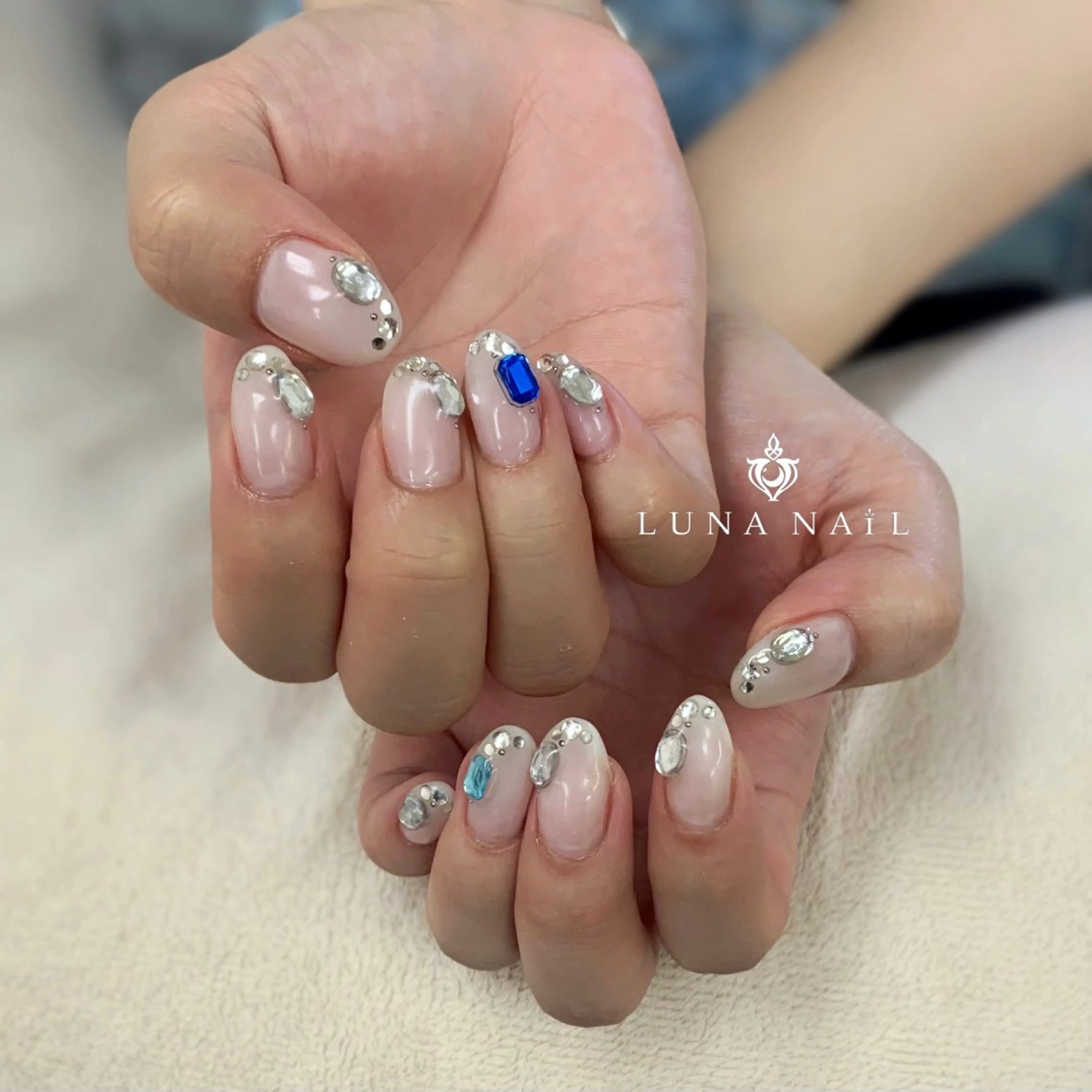 ネイル アトリエ　ミモザ所属・いまむら あかりのネイルデザイン