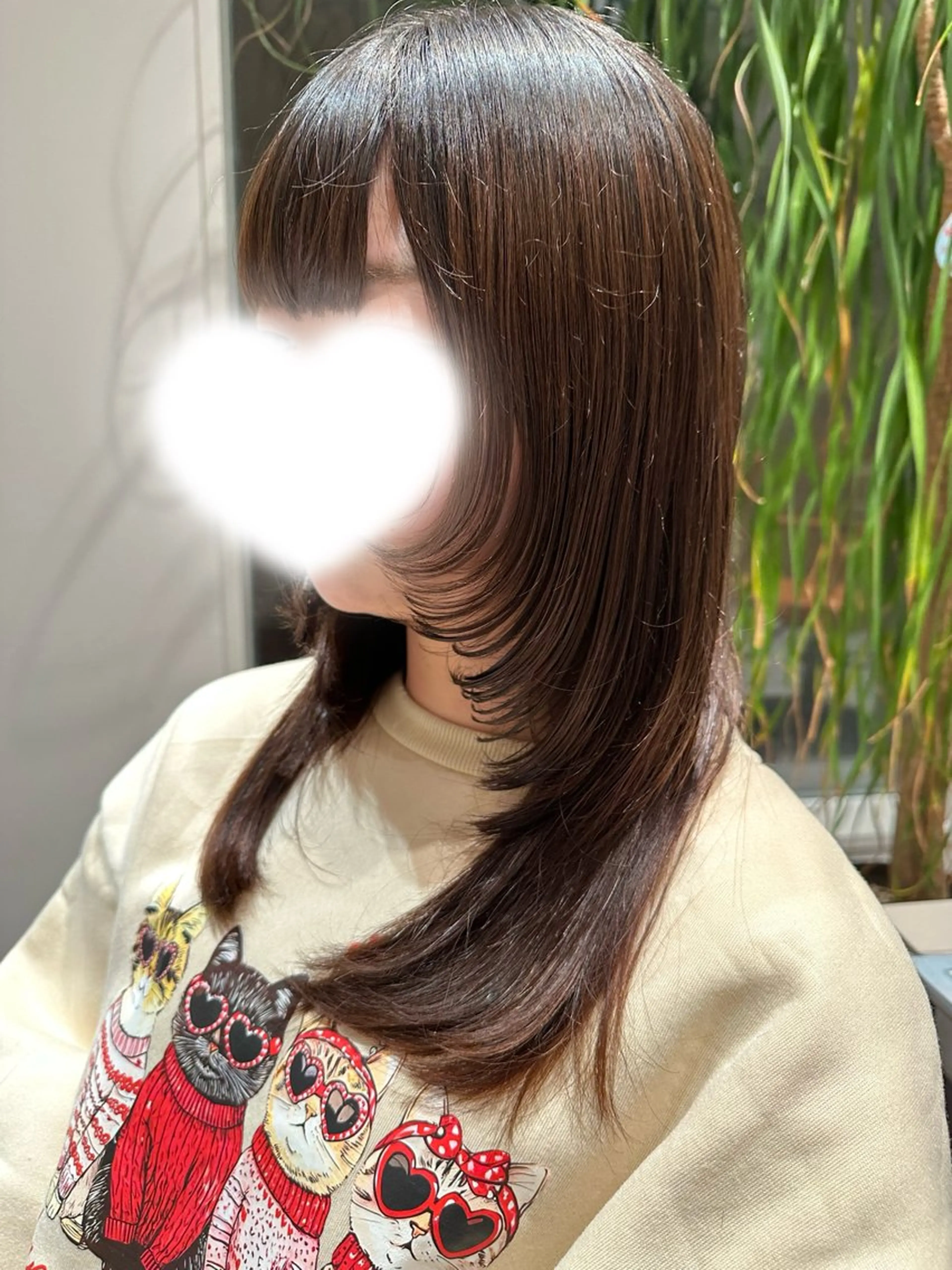 セミロング ボブ 顔周りカット レイヤーカット 荒木 千琴のヘアスタイル