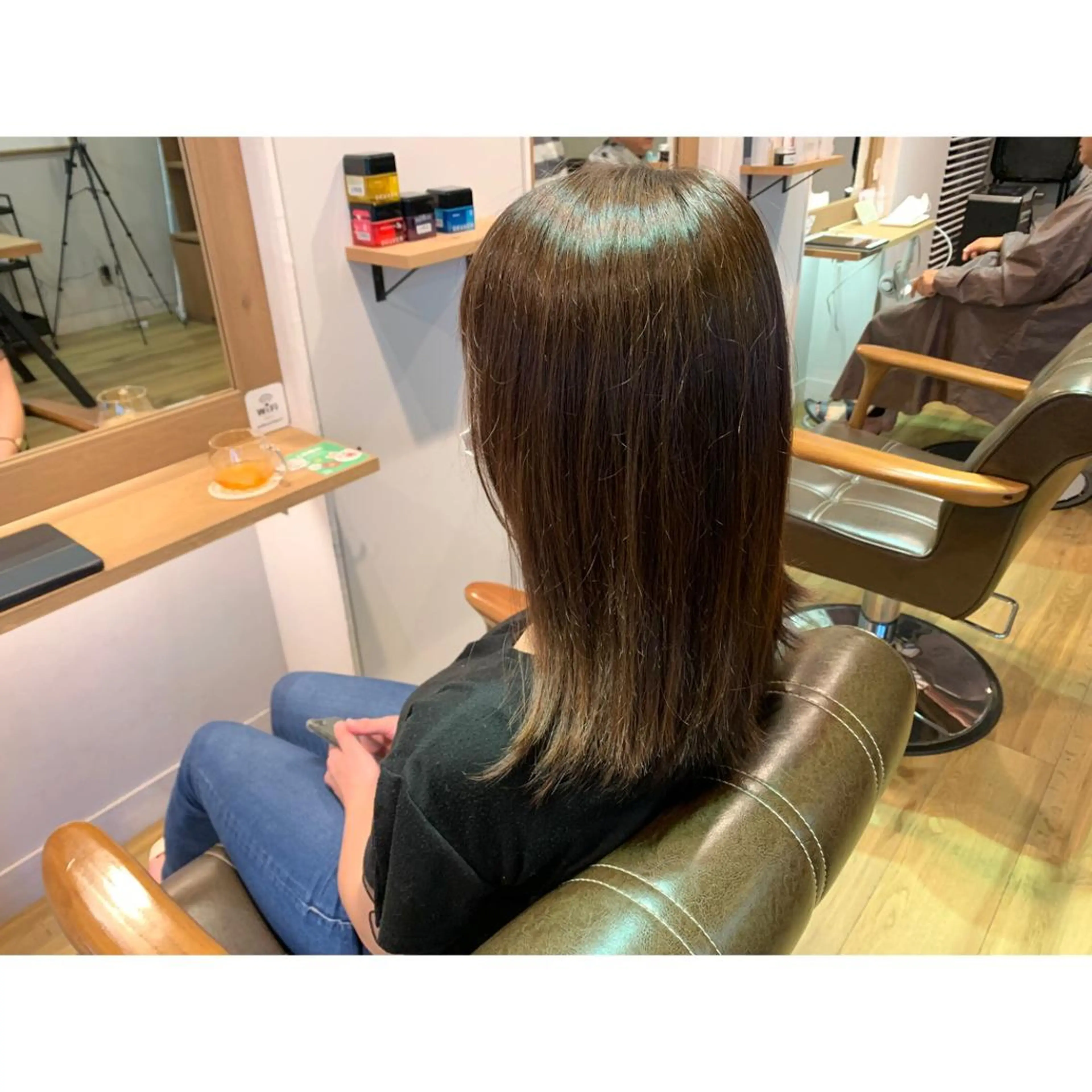 セミロング カラー グレージュ オリーブグレージュ オリーブグレー ヘアカラー トリートメント ツキダテ ユイのヘアスタイル