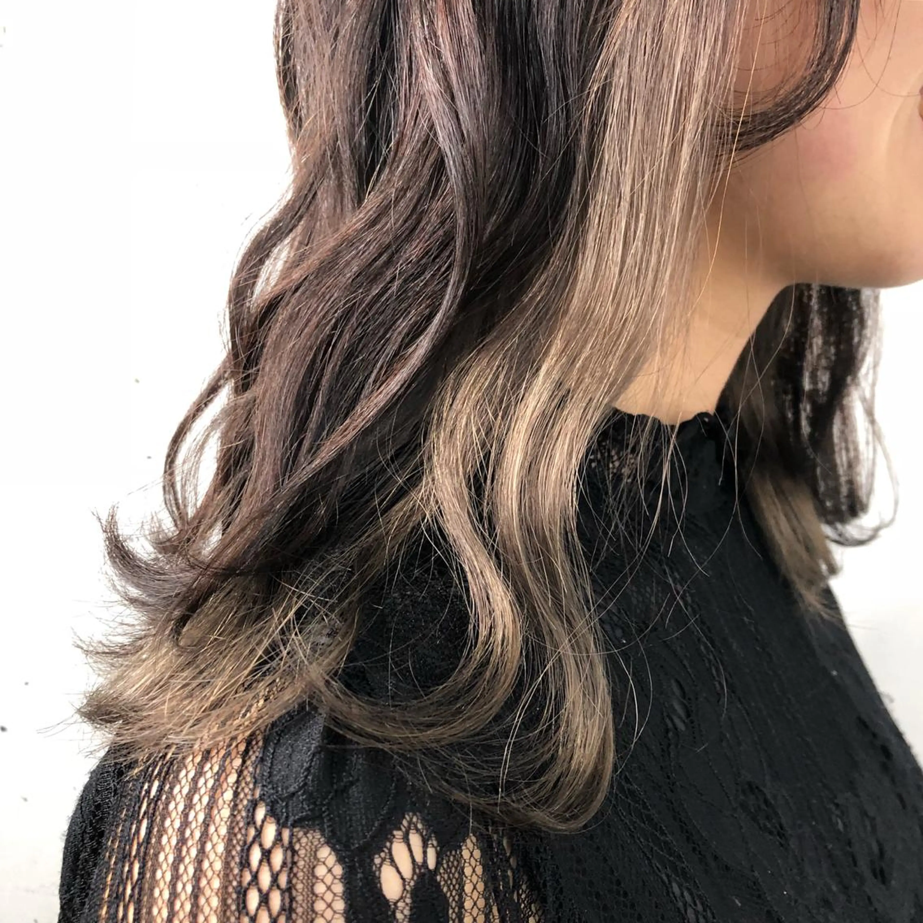 ミディアム カラー パーマ ヘアアレンジ 八巻 晴香のヘアスタイル