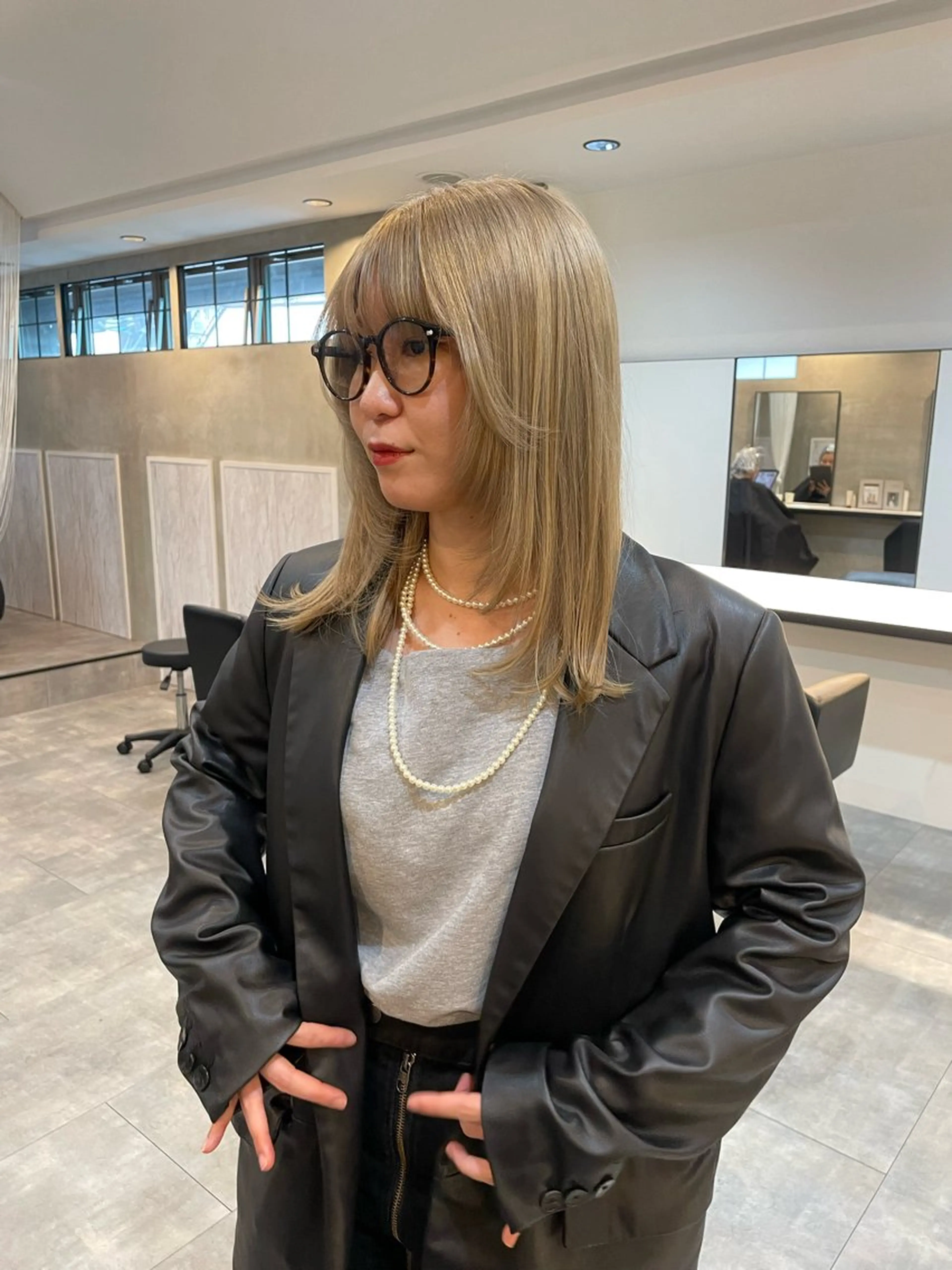 セミロング カラー 似合わせカット カット ヘアカラー トリートメント 渋谷 留菜のヘアスタイル