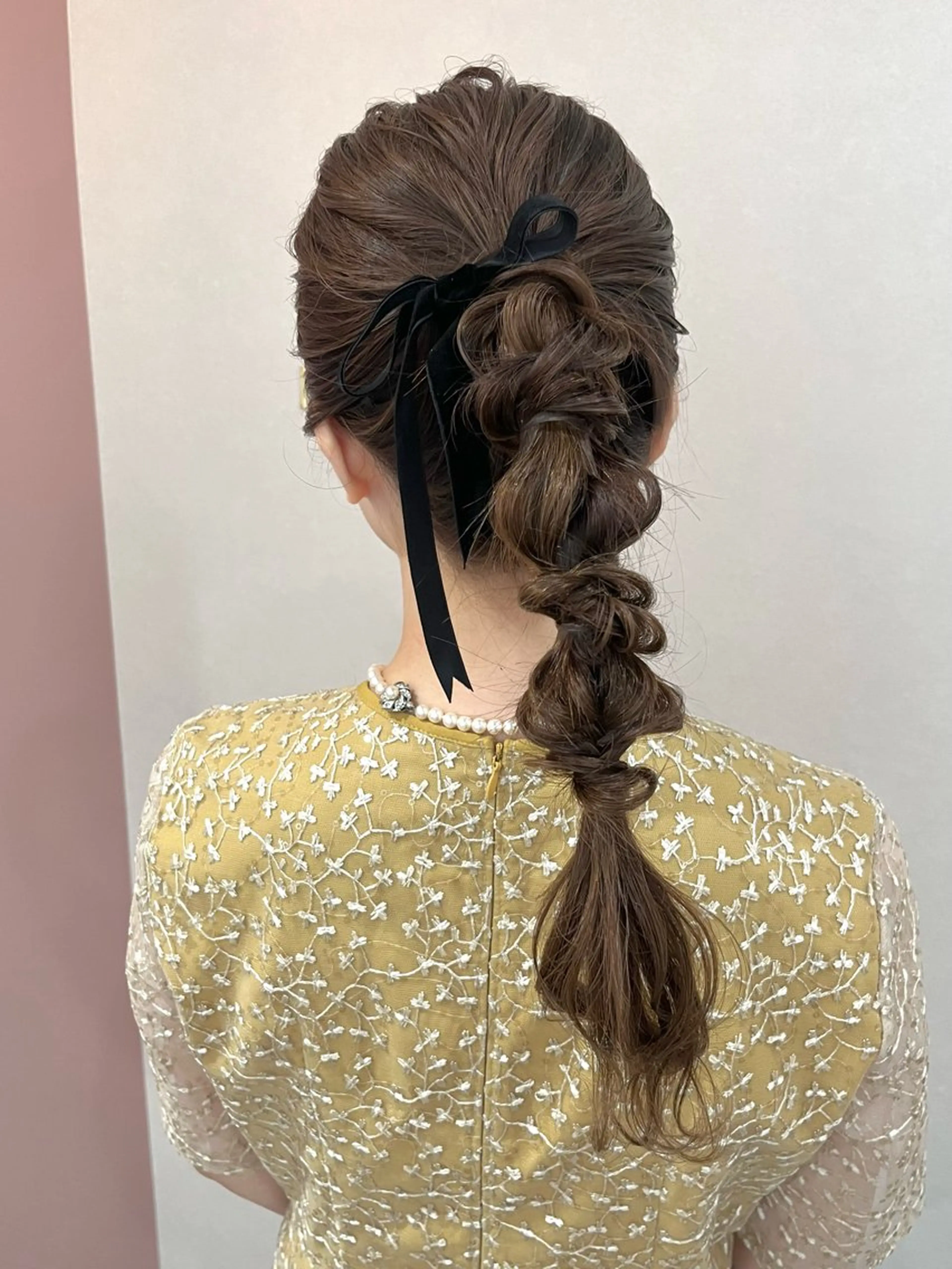 セミロング ヘアアレンジ ポニーテール ヘアセット Mila Akariのヘアスタイル