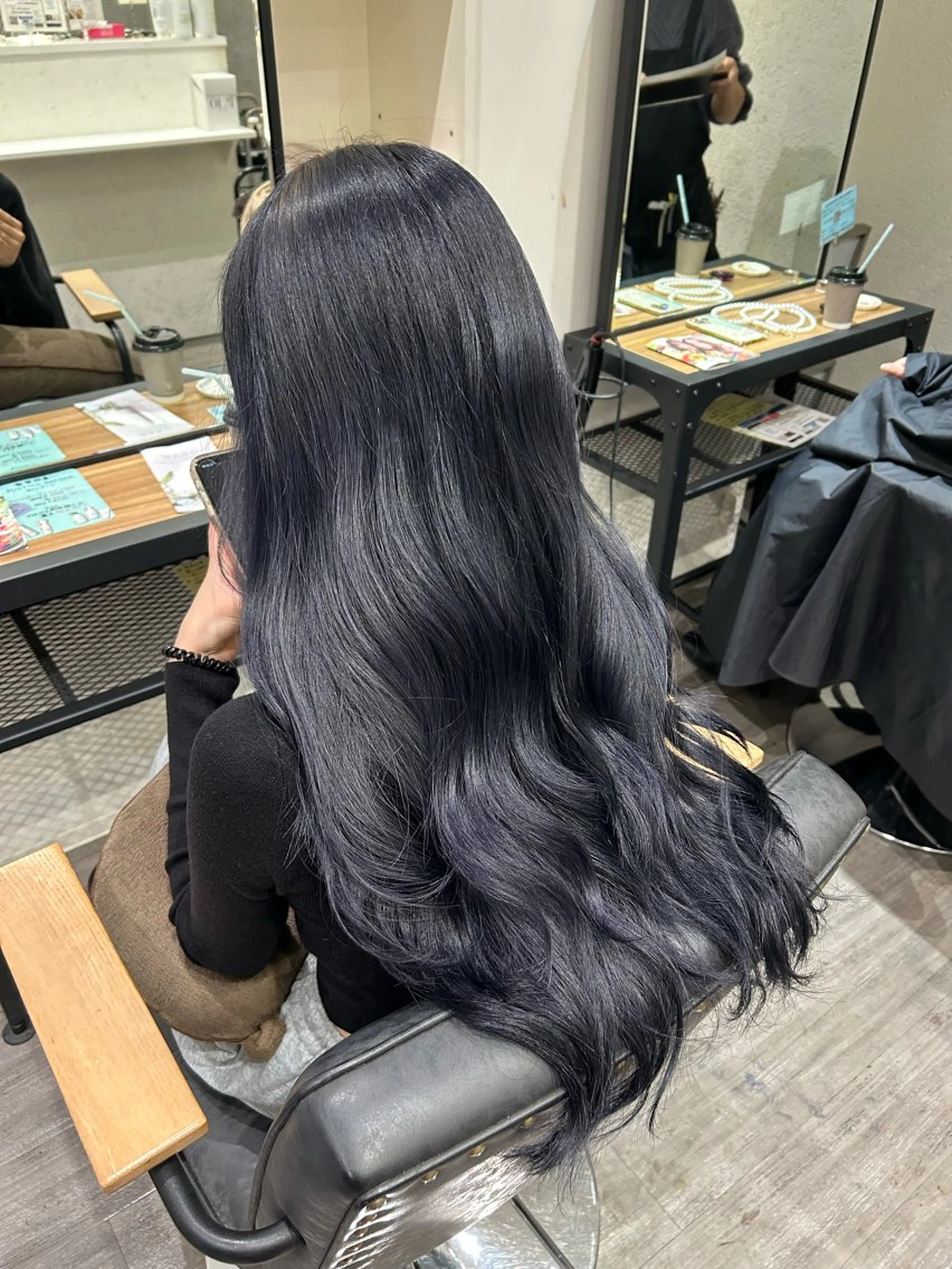 ロング カラー ヘアアレンジ 黒髪 ブルーカラー ブルーブラック cocotte 💟草間紫音💟のヘアスタイル