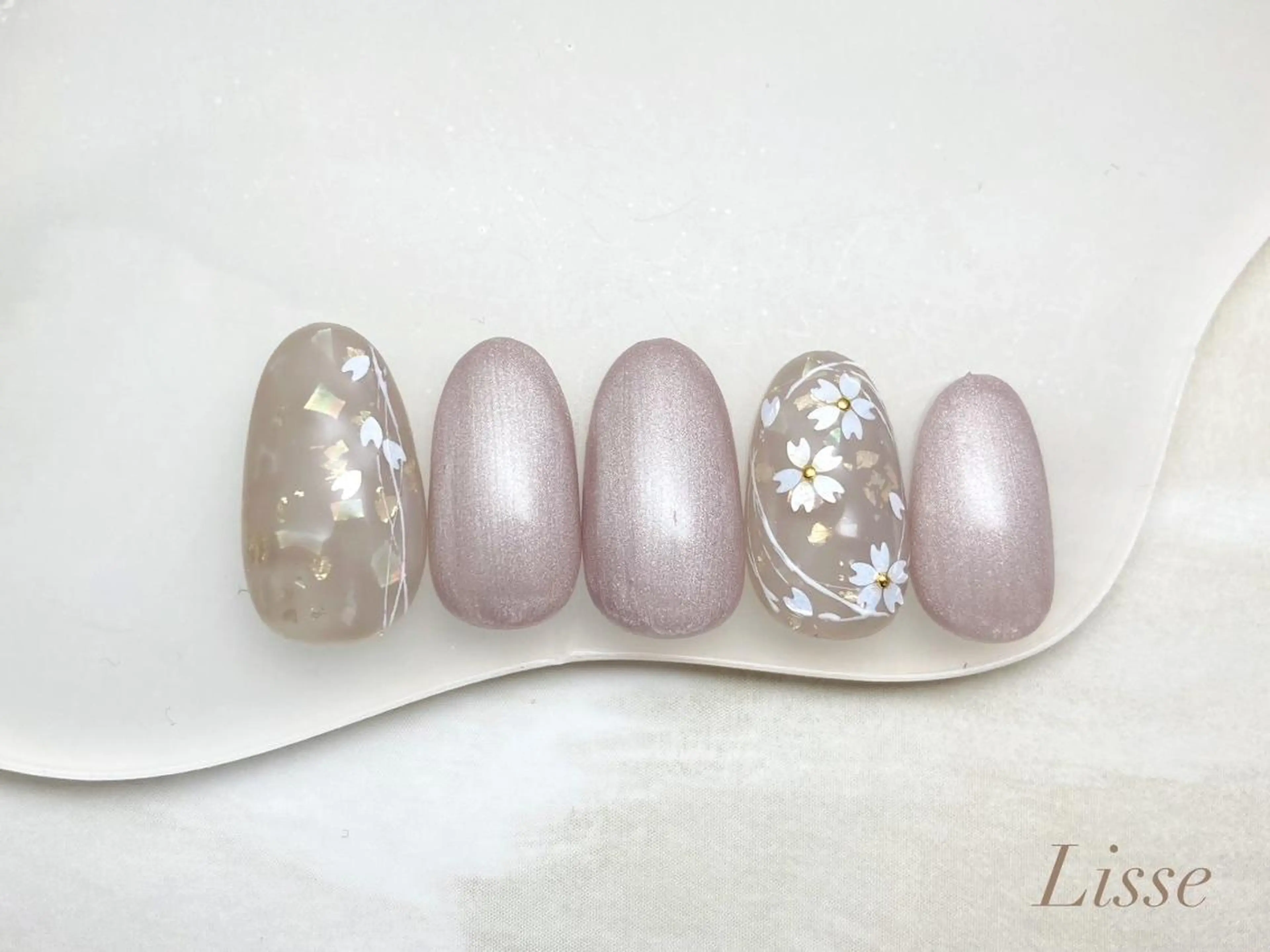 ネイル Lisse銀座 Nailのネイルデザイン