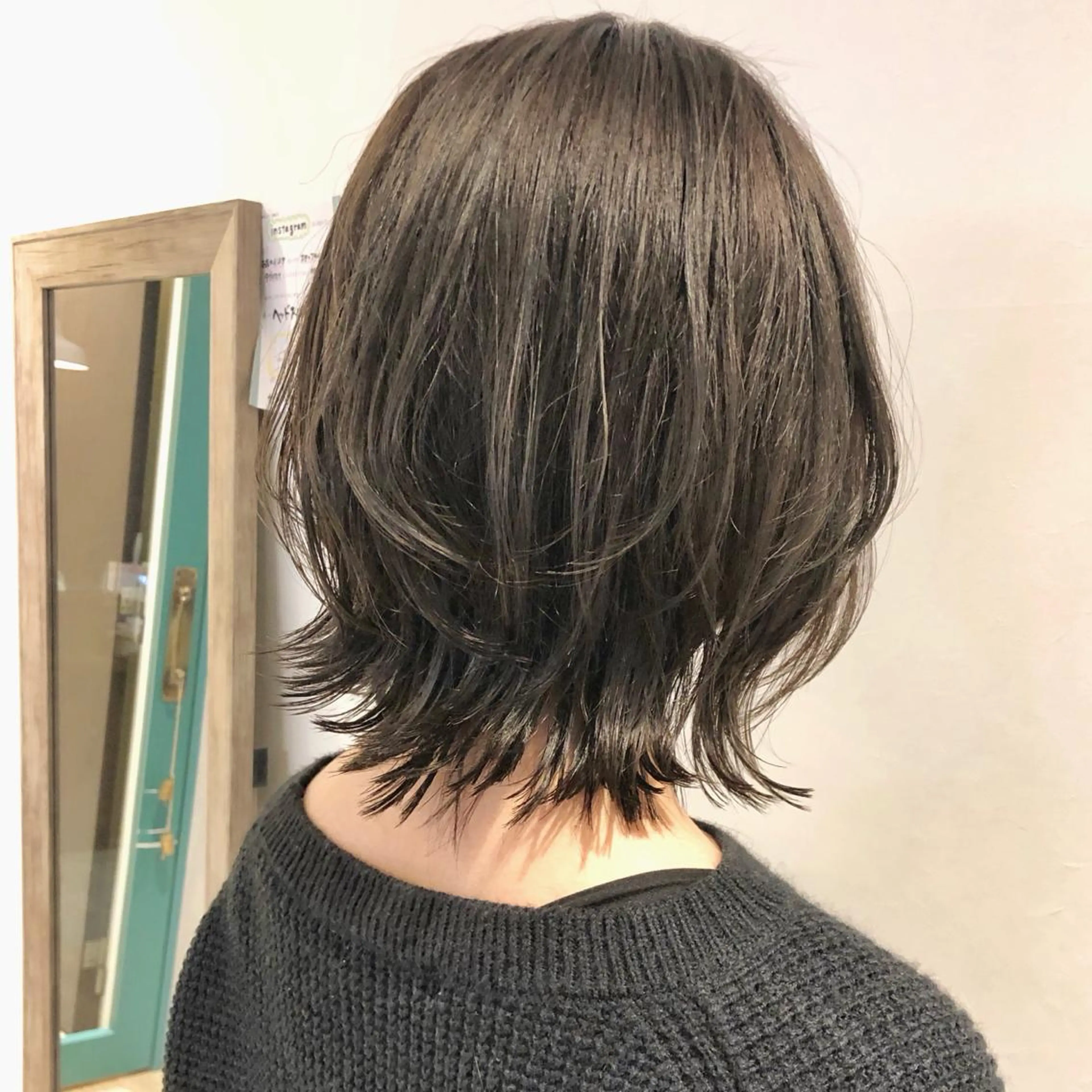 ミディアム カラー ボブレイヤー グレージュ ボブ レイヤーカット 🍎みついじゅん🍏 ボブ指名No.1のヘアスタイル