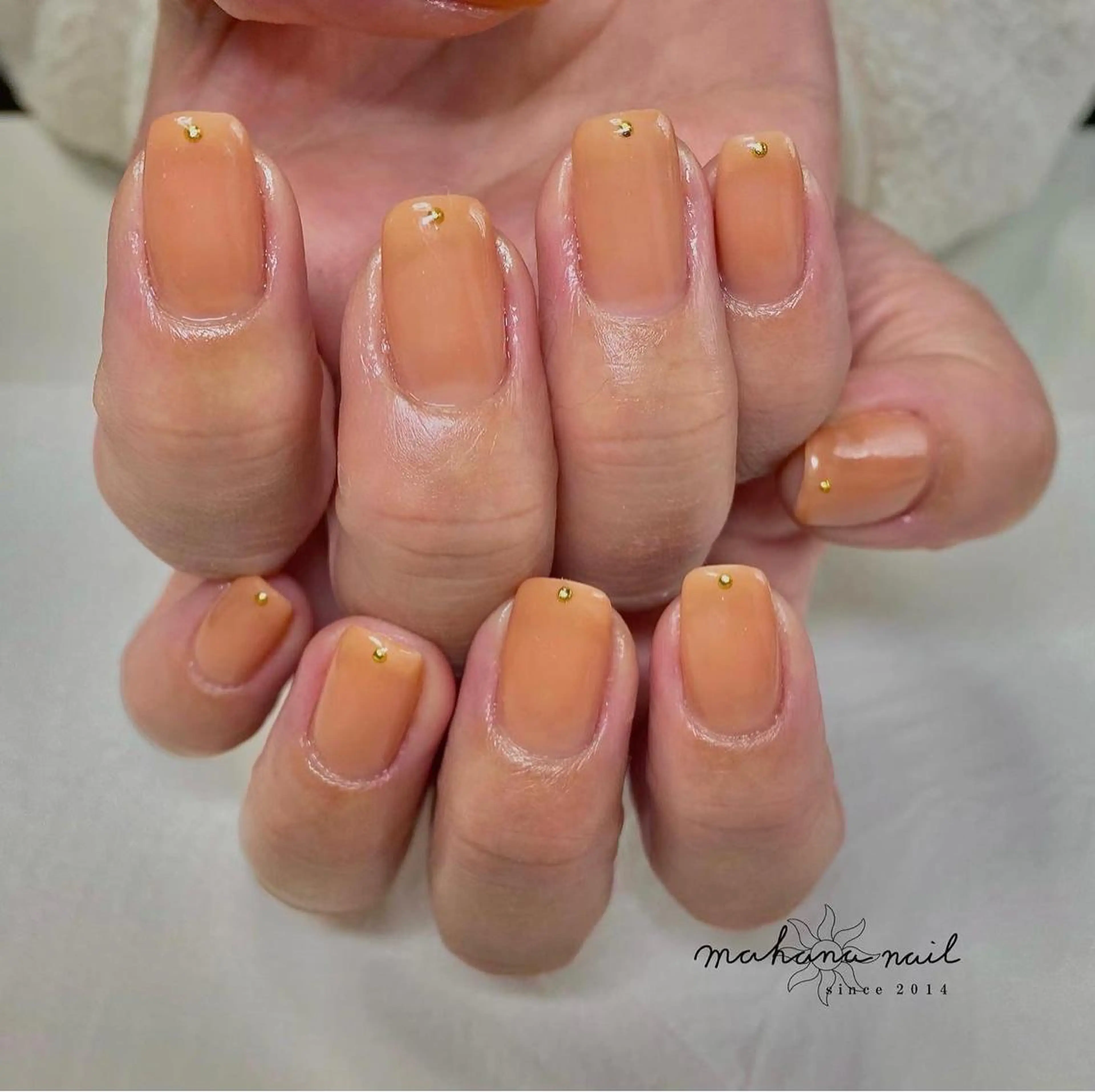 ネイル ワンカラーネイル ストーンネイル mahana nailのネイルデザイン