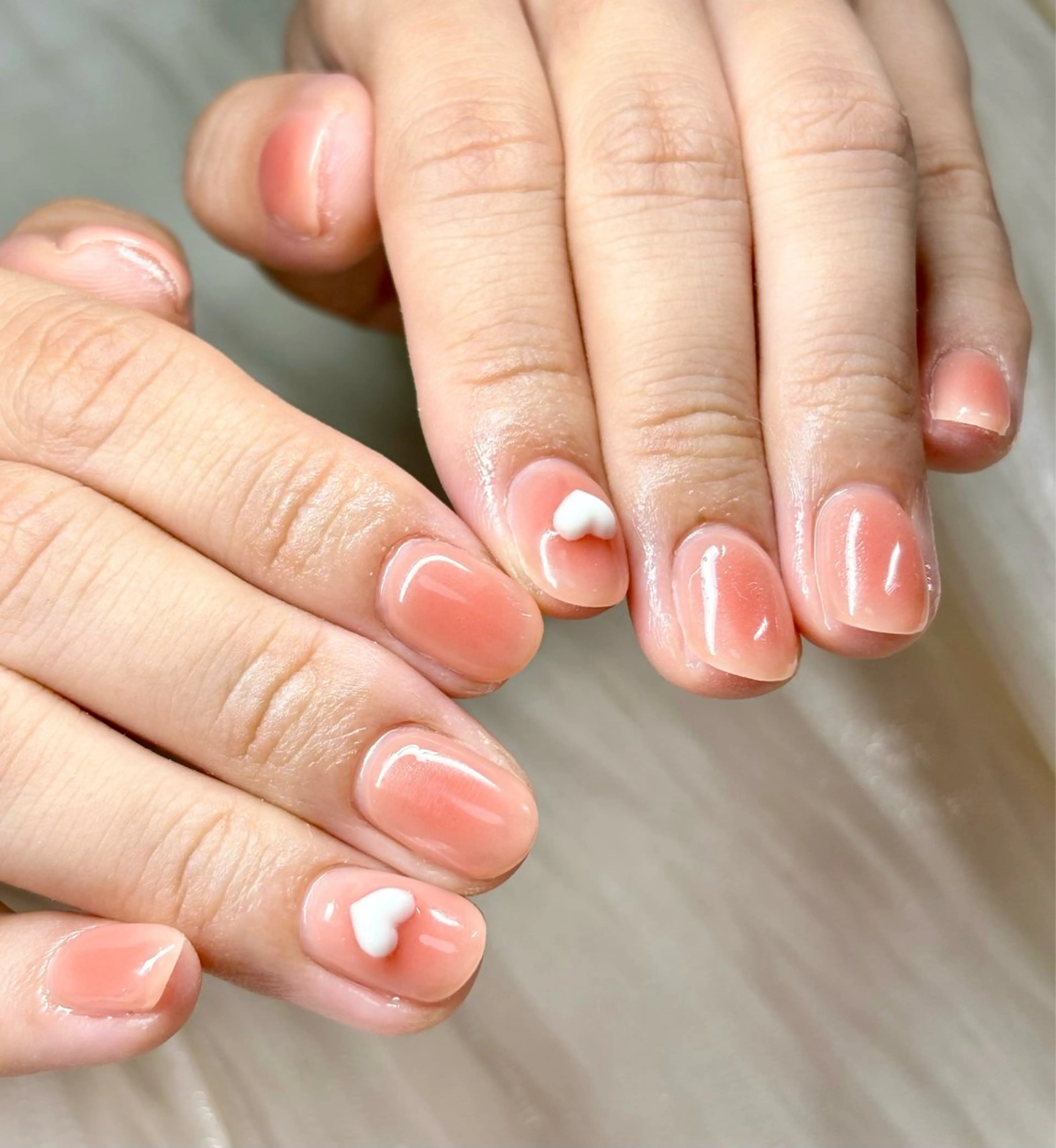 ネイル チークネイル ハンドネイル ETE LUNA NAILのネイルデザイン