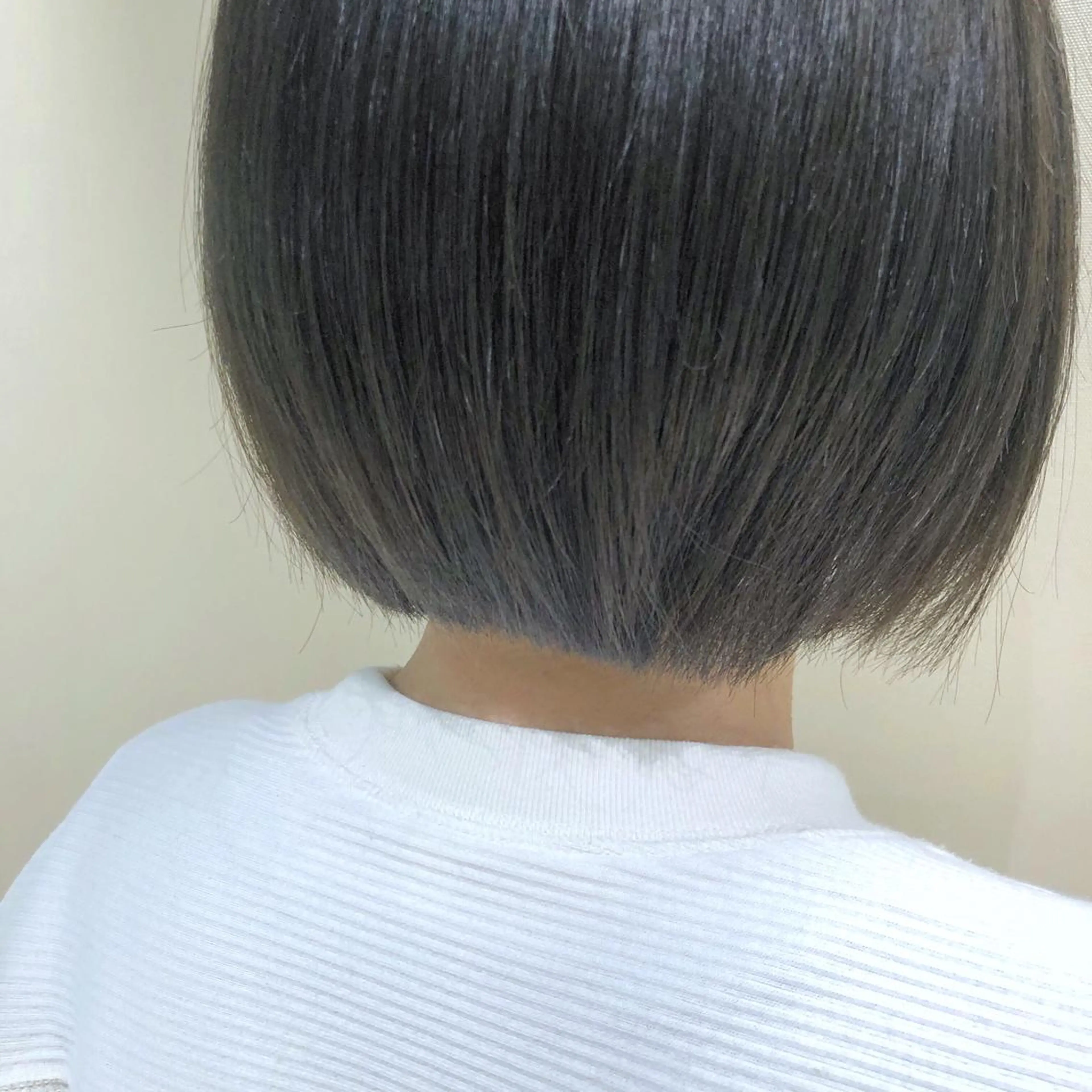 ショート カラー グレージュ オリーブグレージュ オリーブグレー その他 韓国風ヘア 🇰🇷清水しいなのヘアスタイル