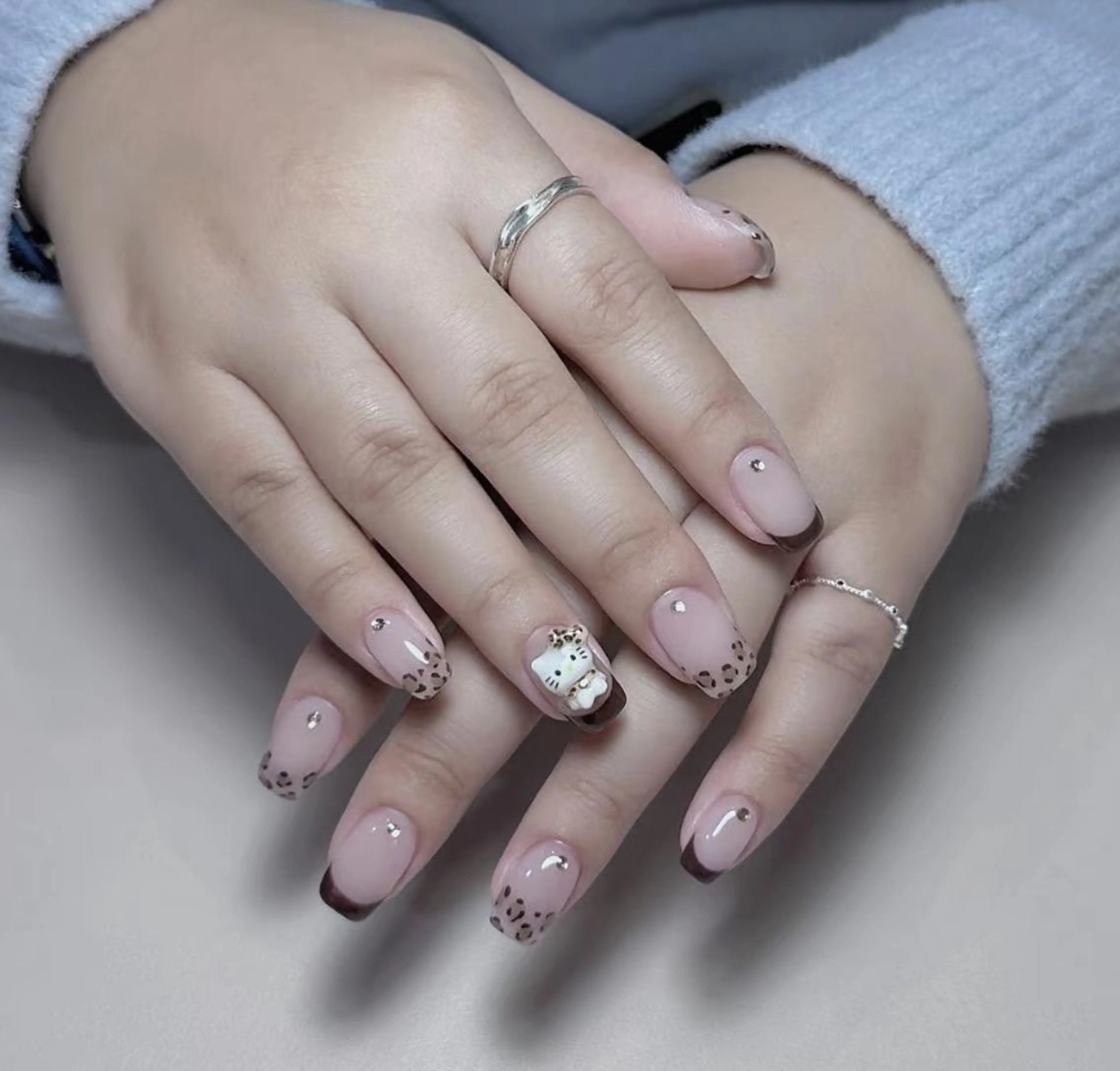 ネイル ハンドネイル ハンドケア 🍑 momo_nailのネイルデザイン