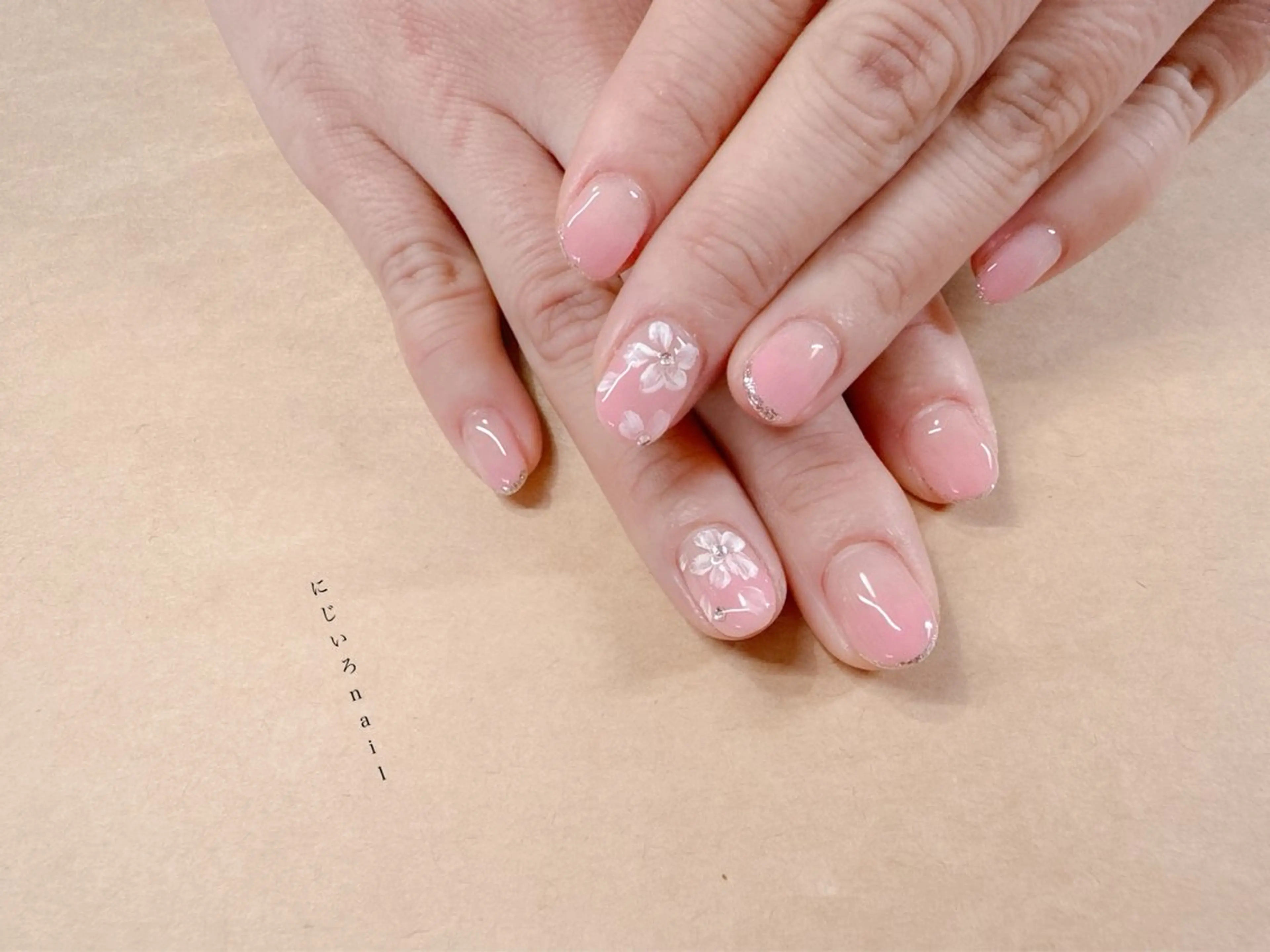 ネイル にじいろ nailのネイルデザイン
