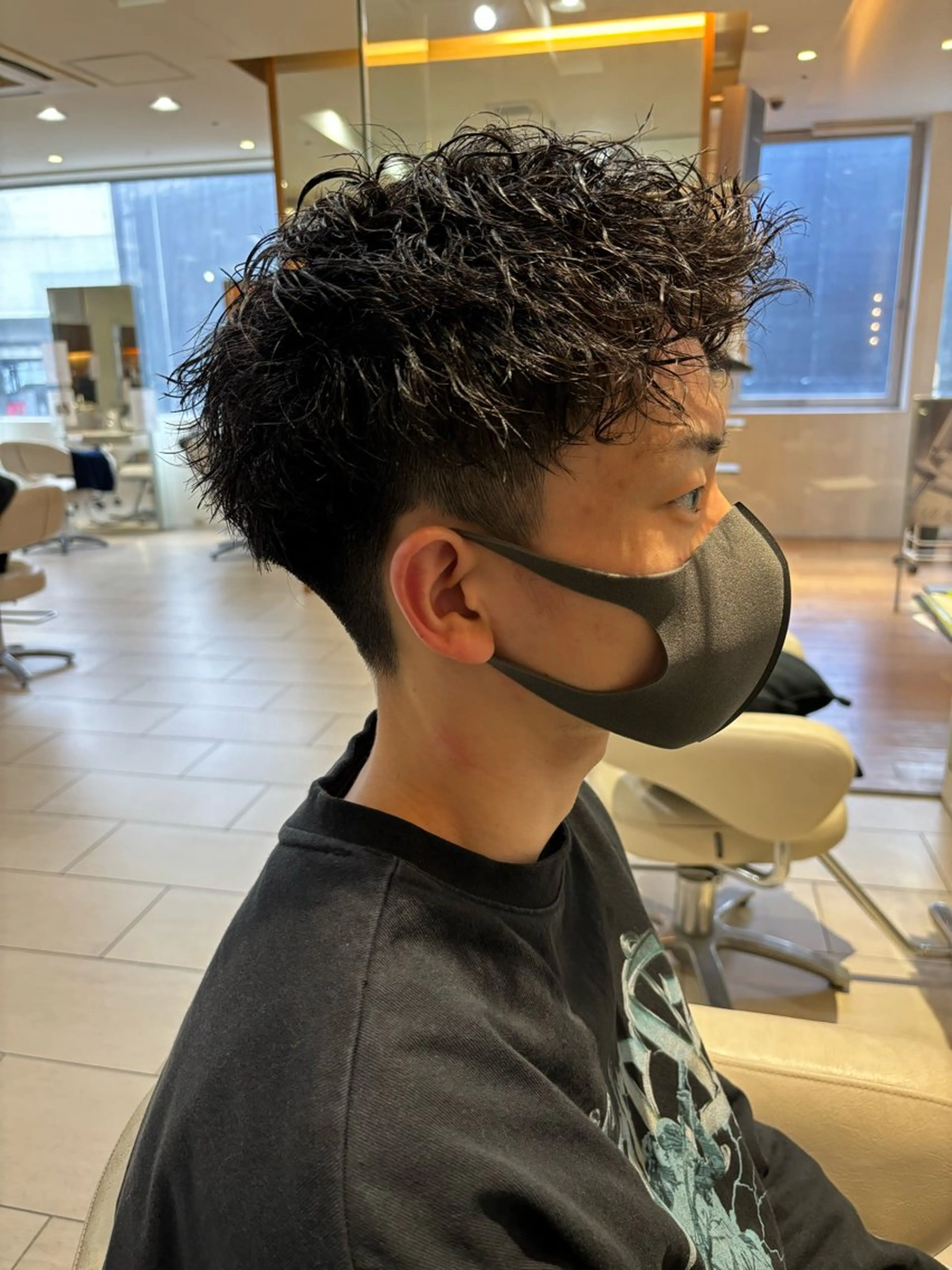 ショート パーマ メンズ アップバング メンズパーマ ツイストスパイラルパーマ スパイラルパーマ カット パーマ AUBE HAIR camelia　枚方店所属・メンズパーマ/ メンズカット/渡邊亘のヘアスタイル