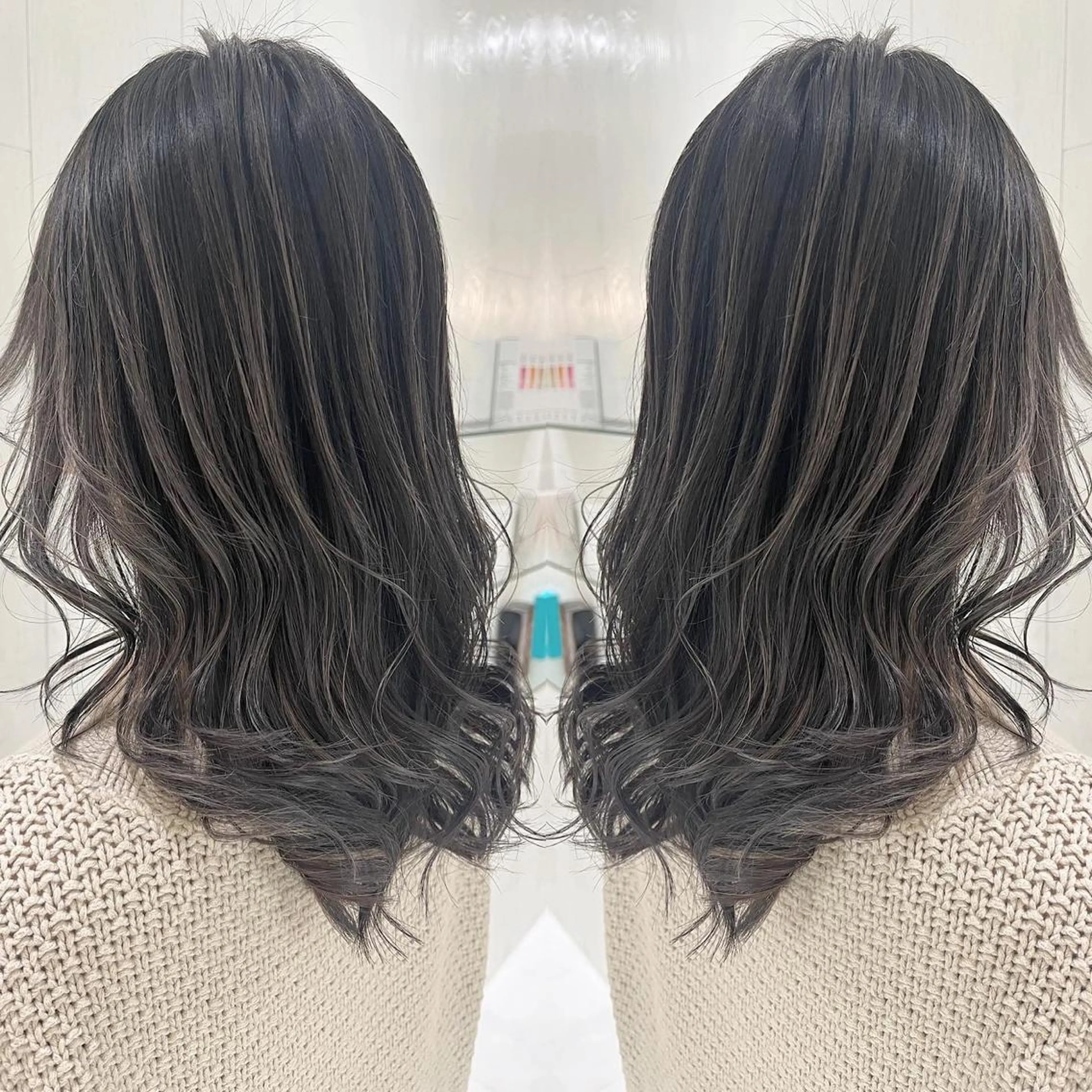 ミディアム カラー アッシュ ダークグレー ダークグレージュ グレージュ 外国人風カラー ヘアカラー トリートメント 河合秀明/ショート /ボブ/レイヤーのヘアスタイル