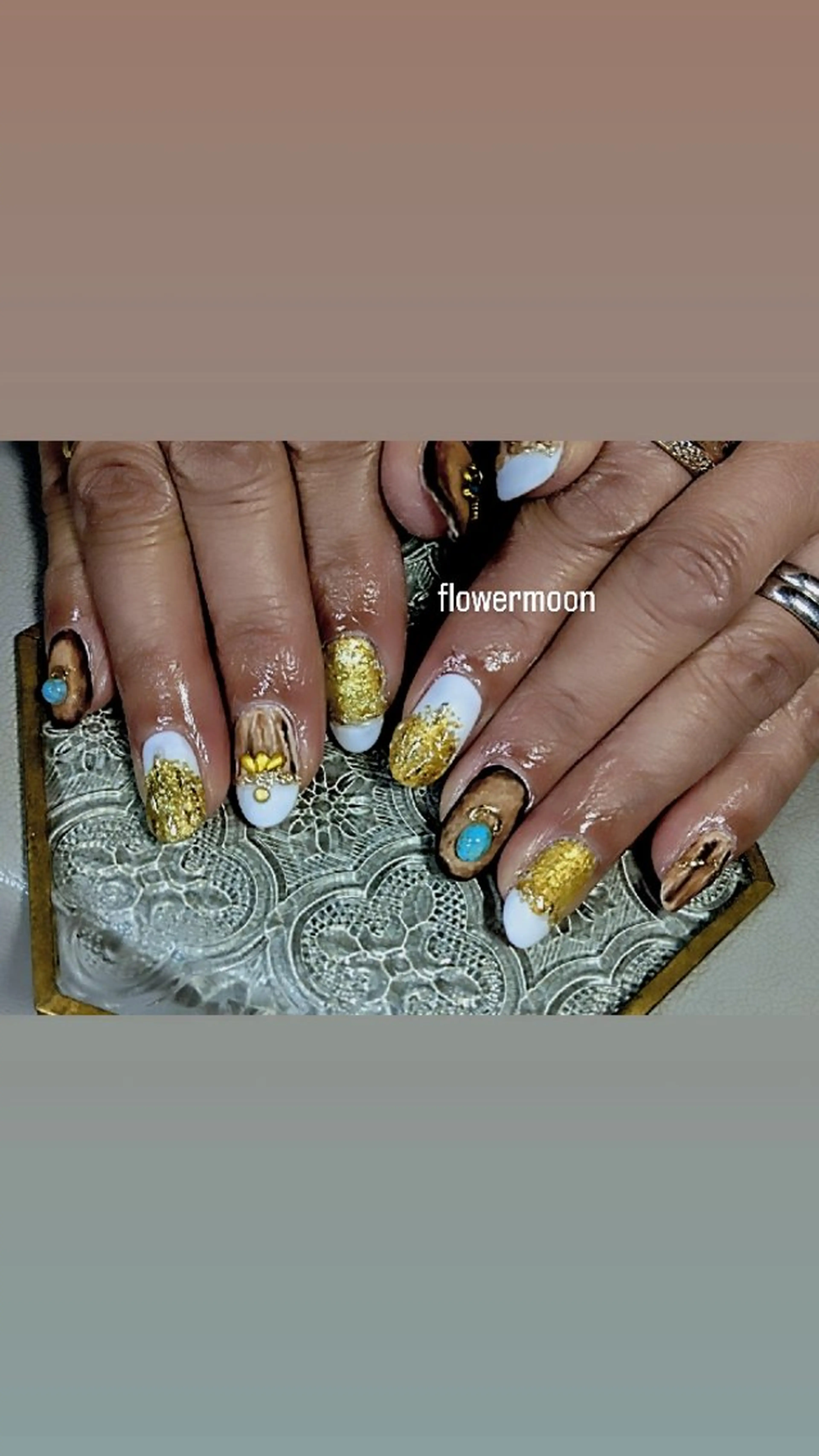ネイル ハンドネイル ハンドケア フラワー ムーンのネイルデザイン