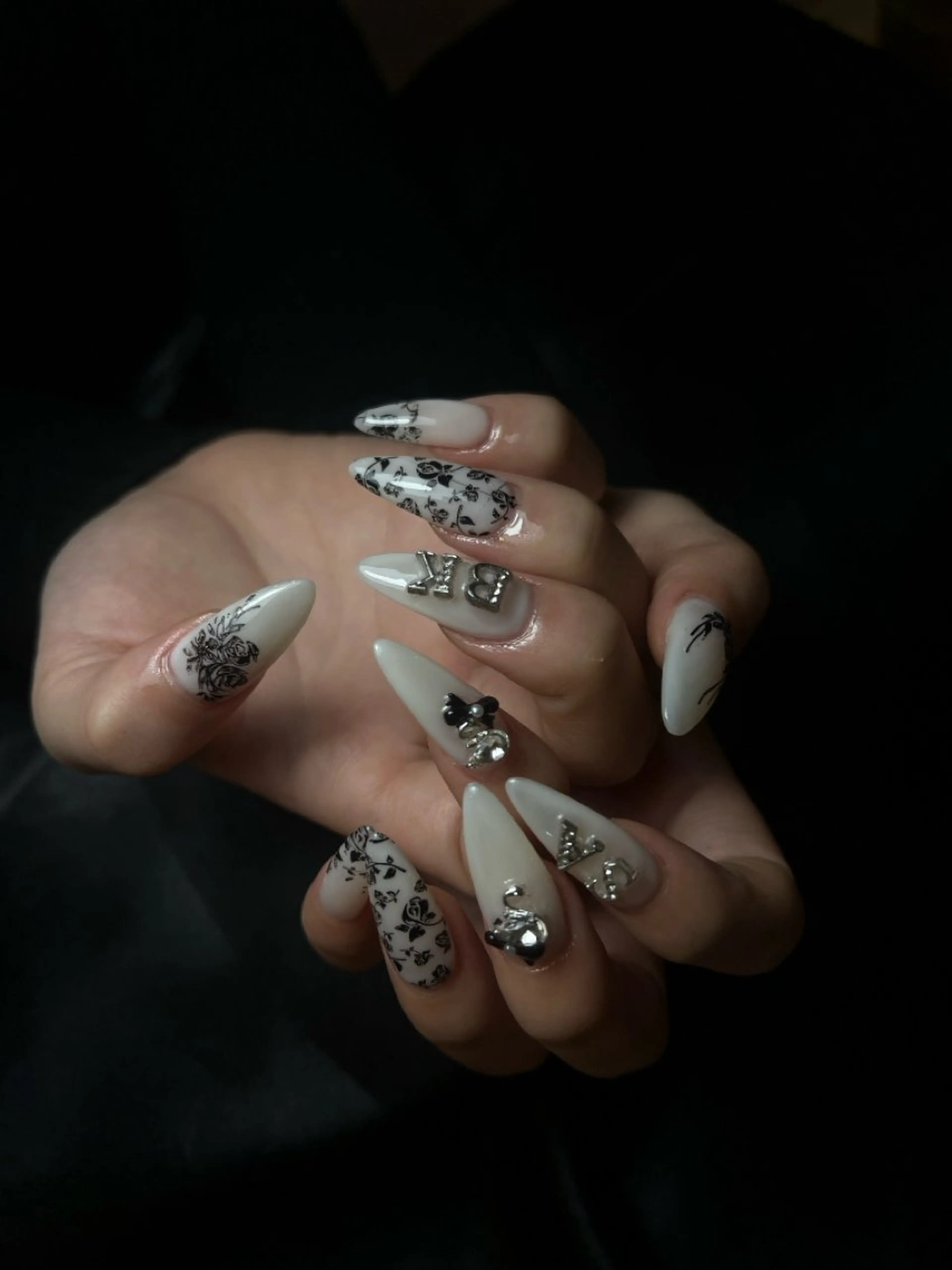 ネイル 長さ出し 持ち込み ネイルチップ Dely Nailのネイルデザイン