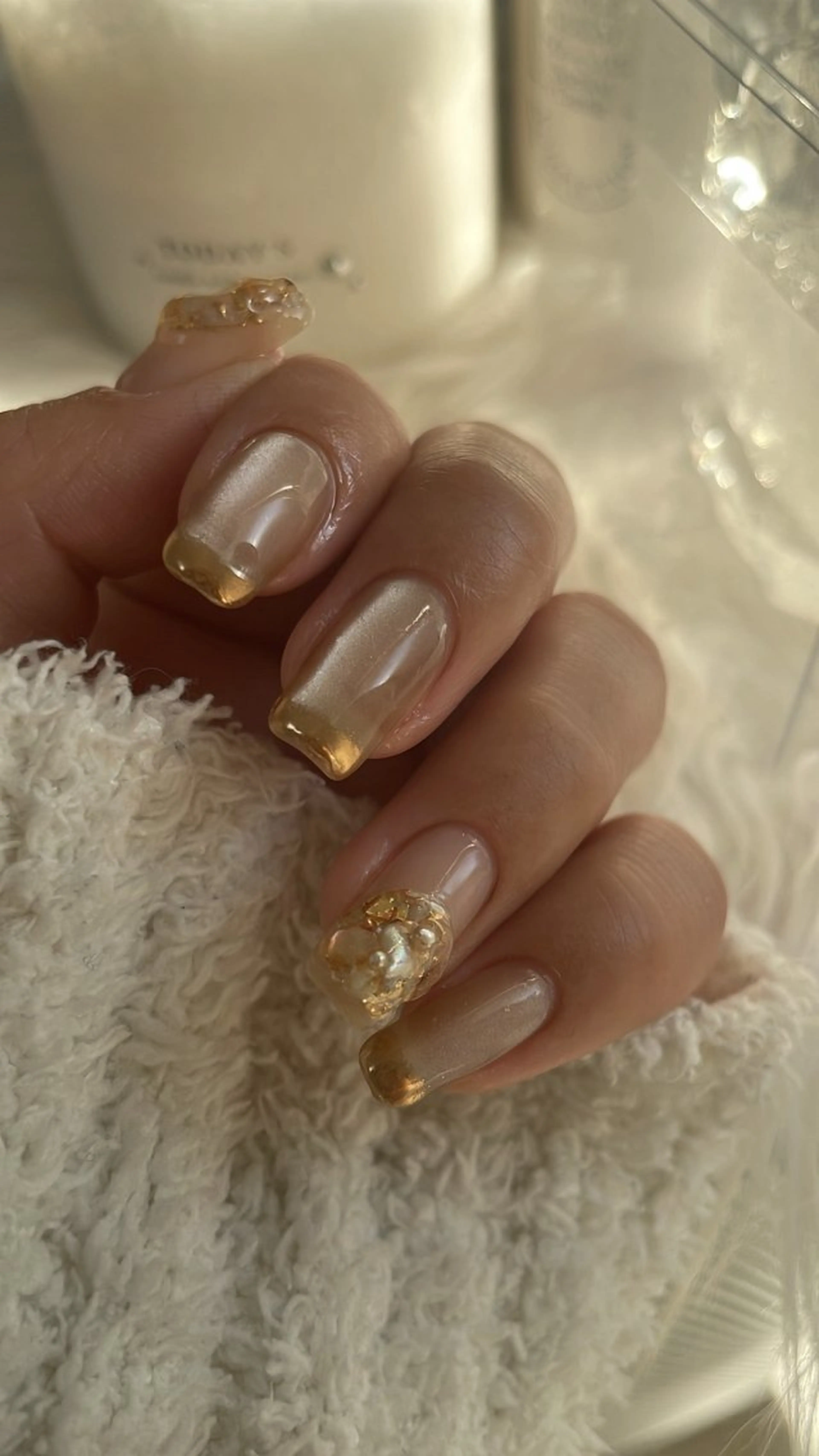 ネイル フレンチネイル ゴールド マグネットネイル 大理石ネイル(マーブル) ミラーネイル Colorer'me クロレミーのネイルデザイン
