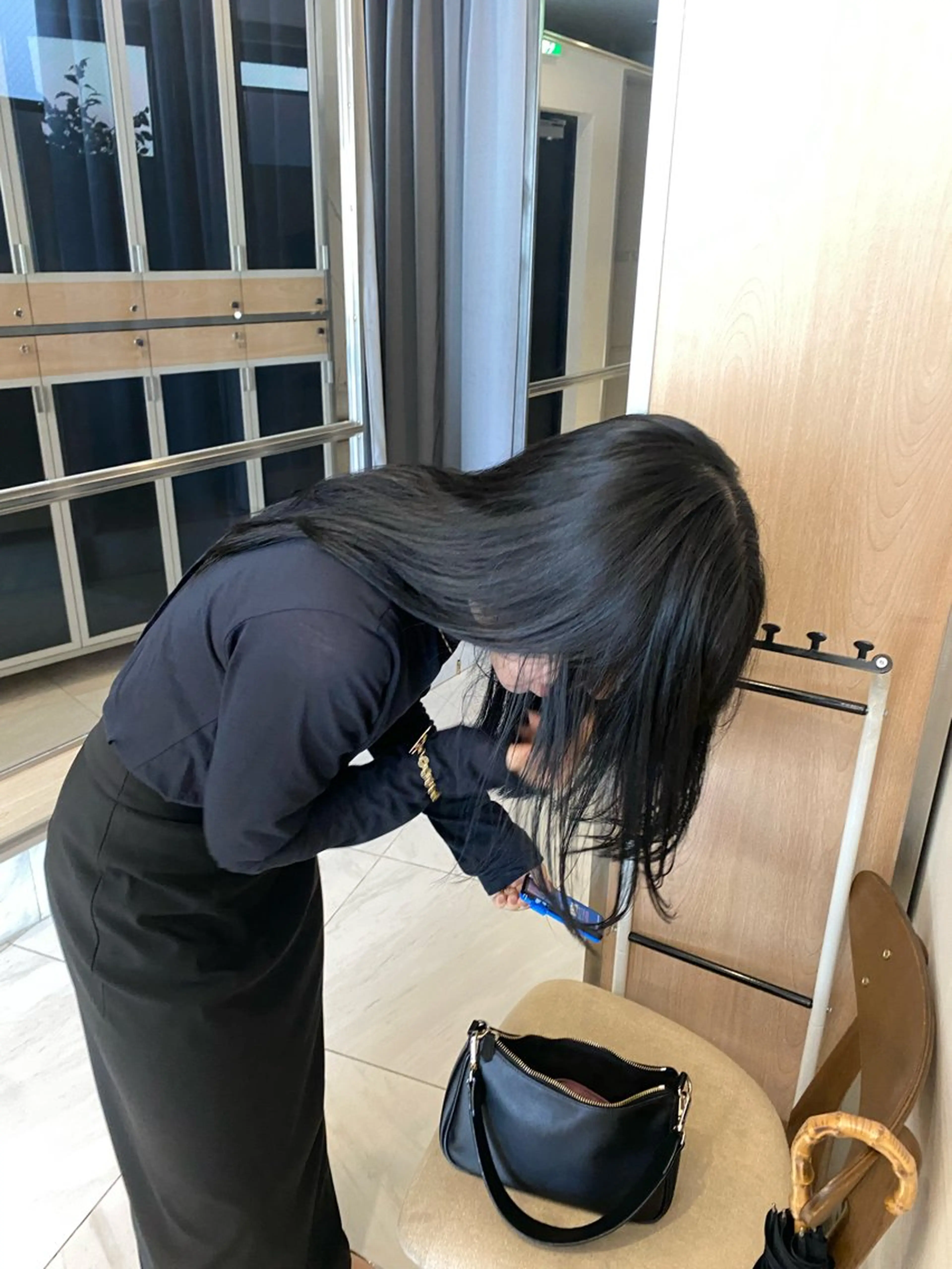 ロング カラー カット ヘアカラー トリートメント ヘッドスパ ヘアセット 艶髪/ダークトーン 🩶丸山日向のヘアスタイル