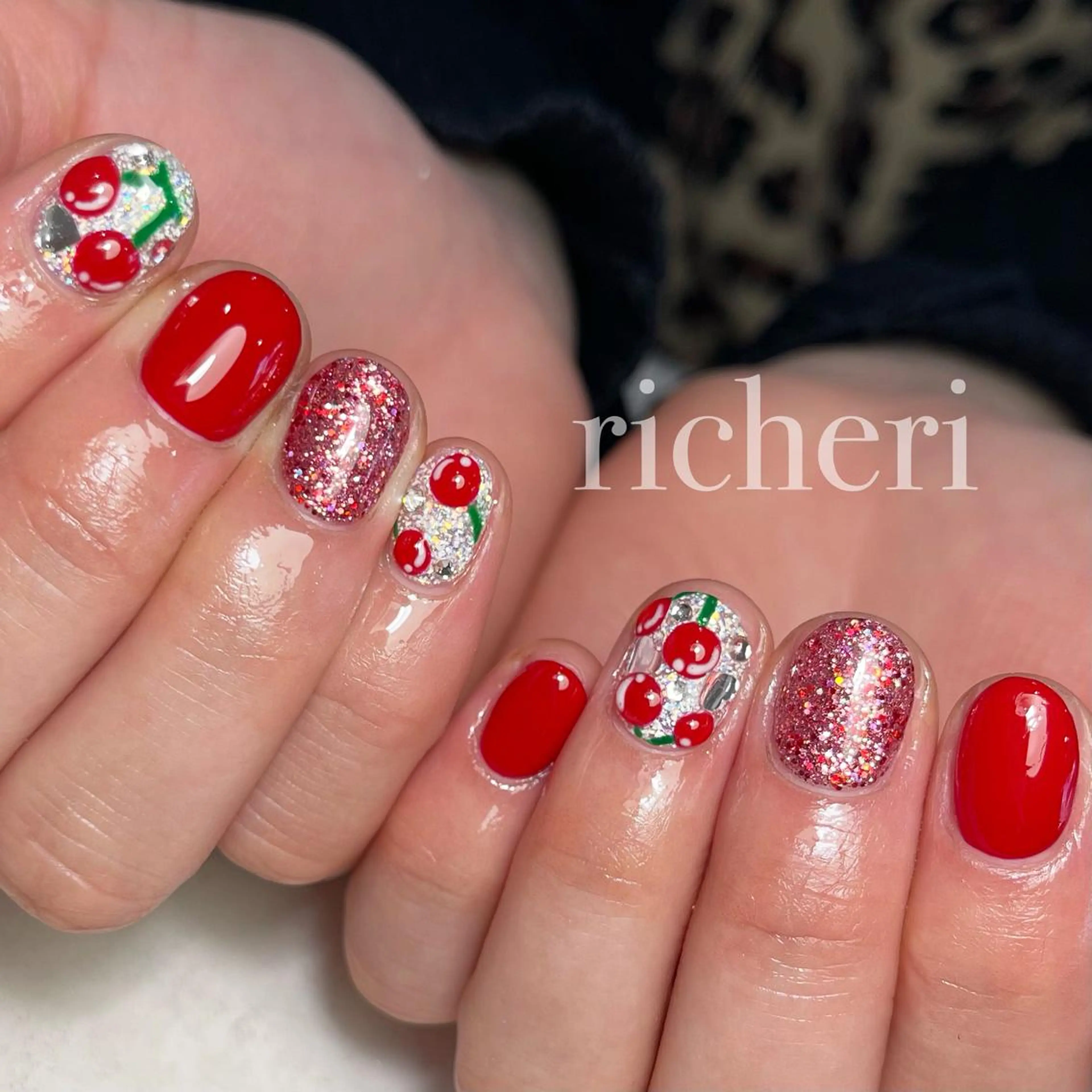 ミディアム ネイル 韓国風ヘア アートネイル フラッシュネイル フレンチネイル ジェルネイル ハンドネイル richeri beautyのエステ・リラクイメージ