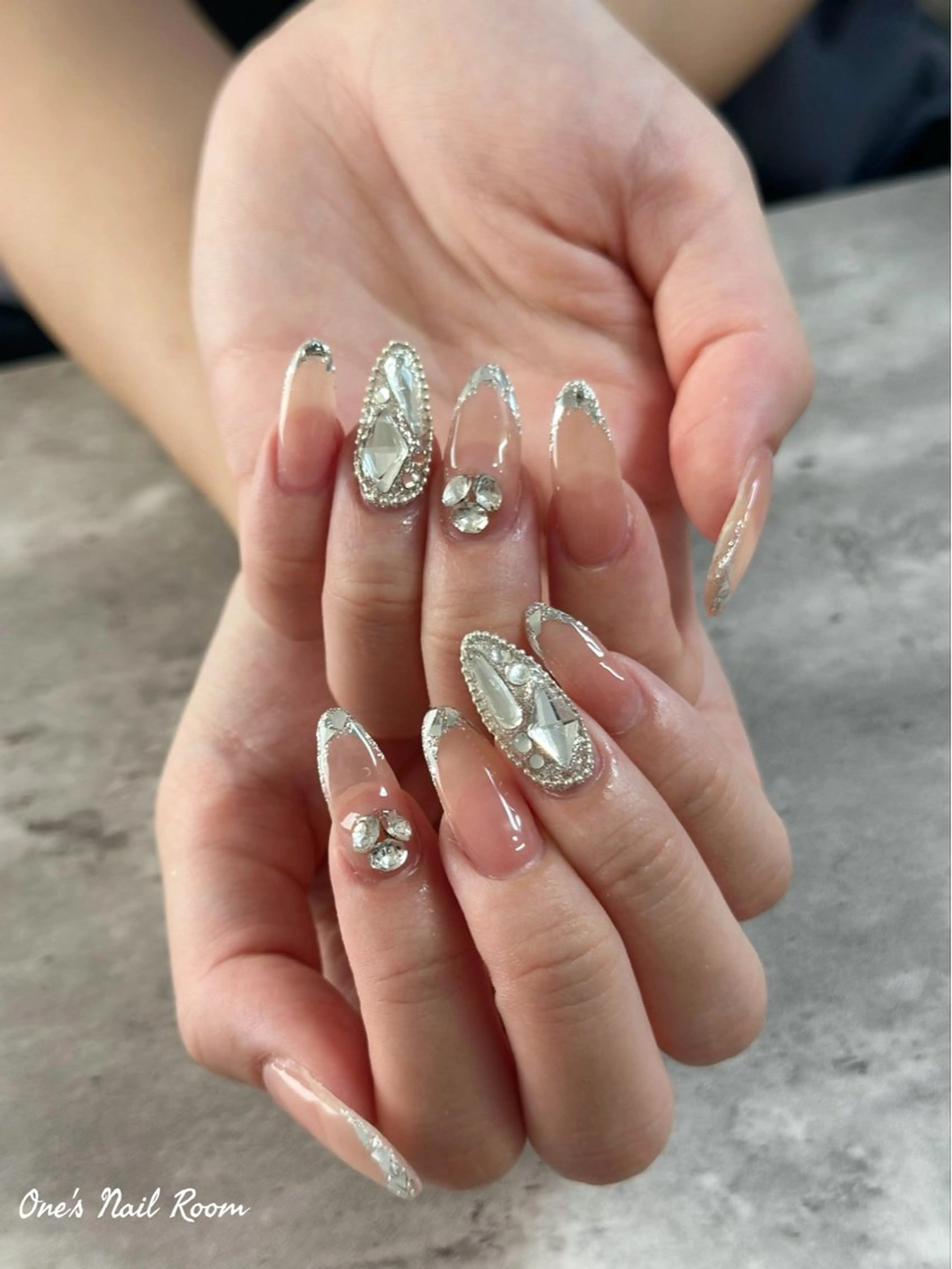 ネイル ハンドネイル One's Nail Roomのネイルデザイン