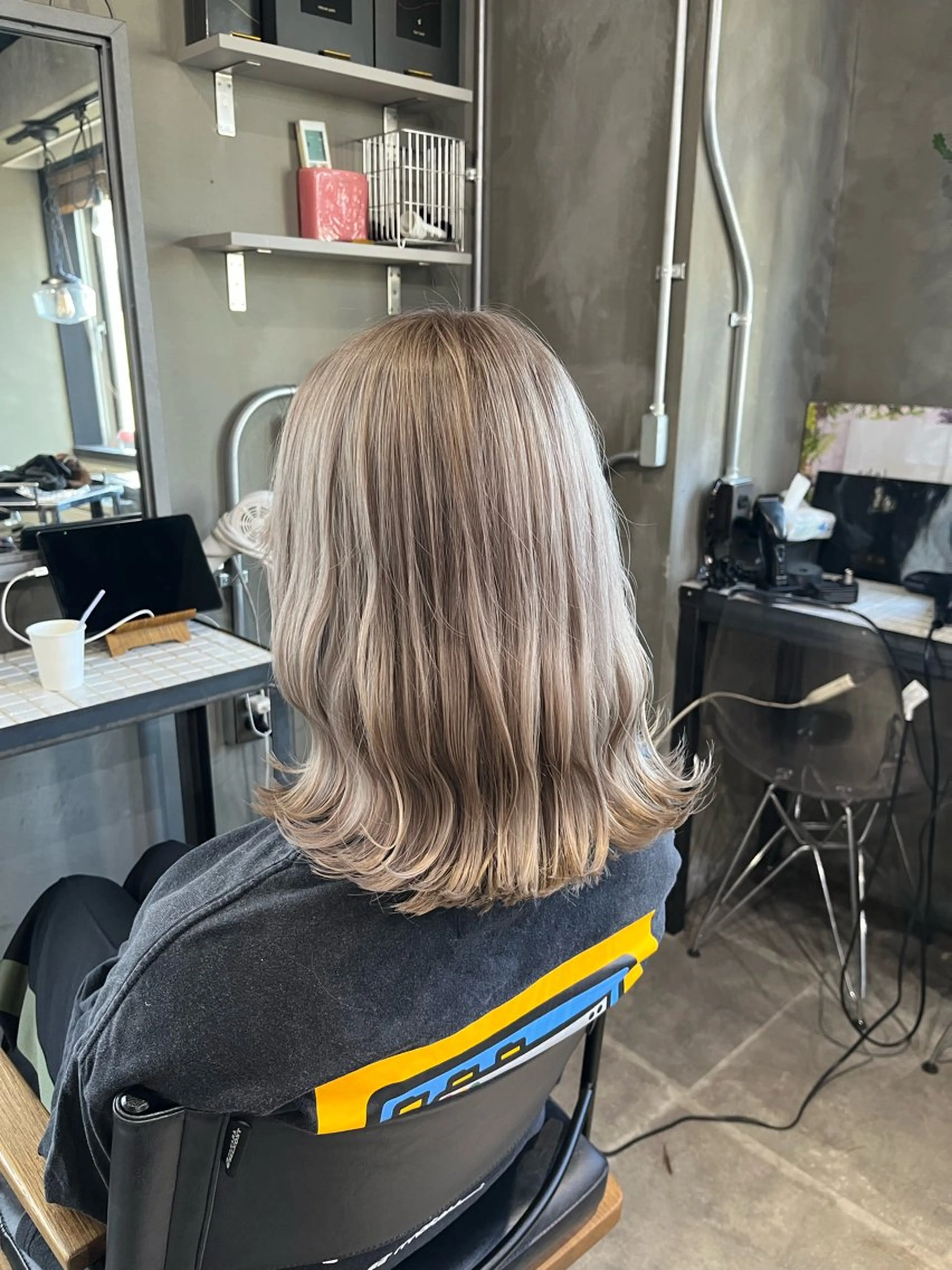 ミディアム カラー カット ヘアカラー トリートメント 透明感♥韓国ヘア HINAのヘアスタイル