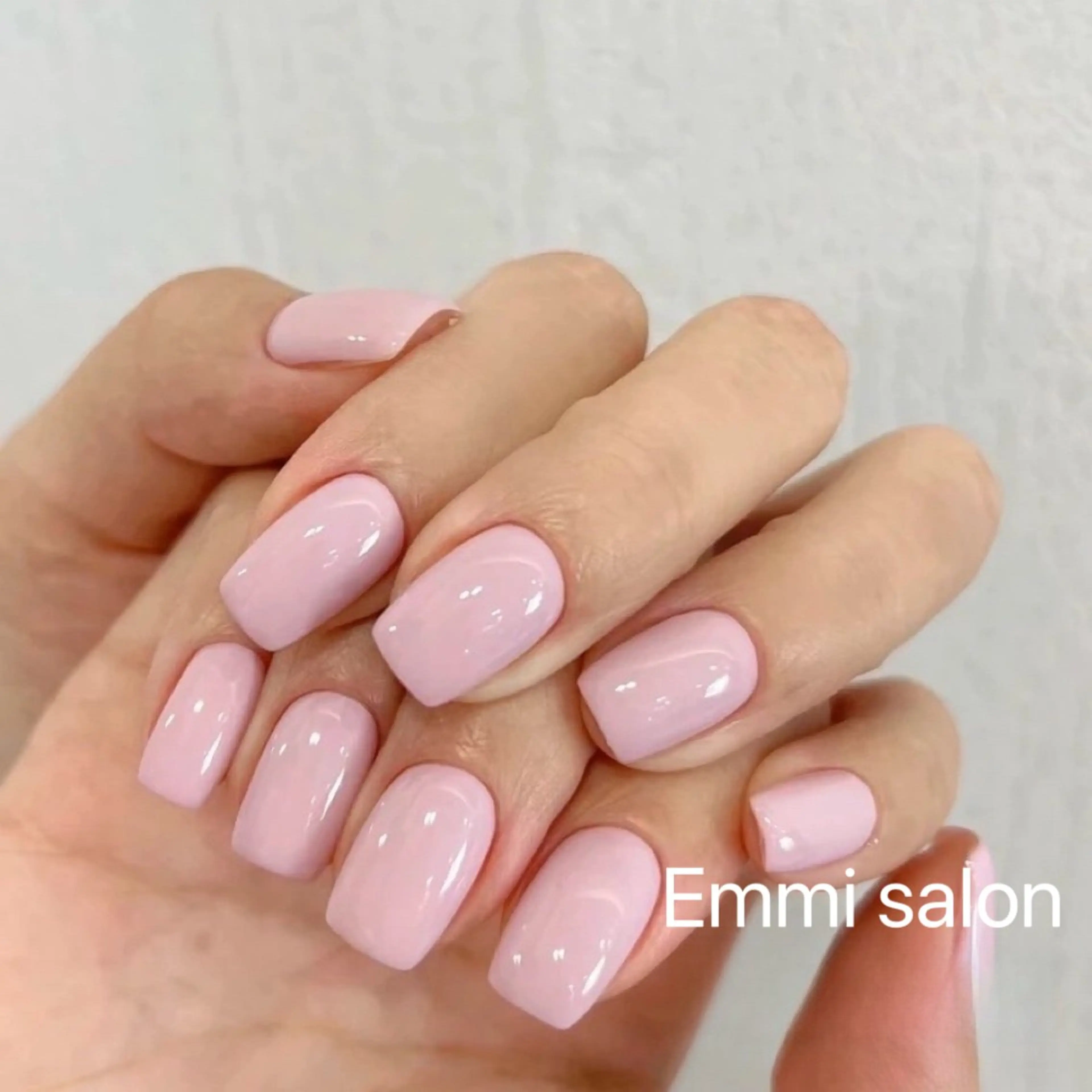 ネイル ワンカラーネイル Emmi salonのネイルデザイン