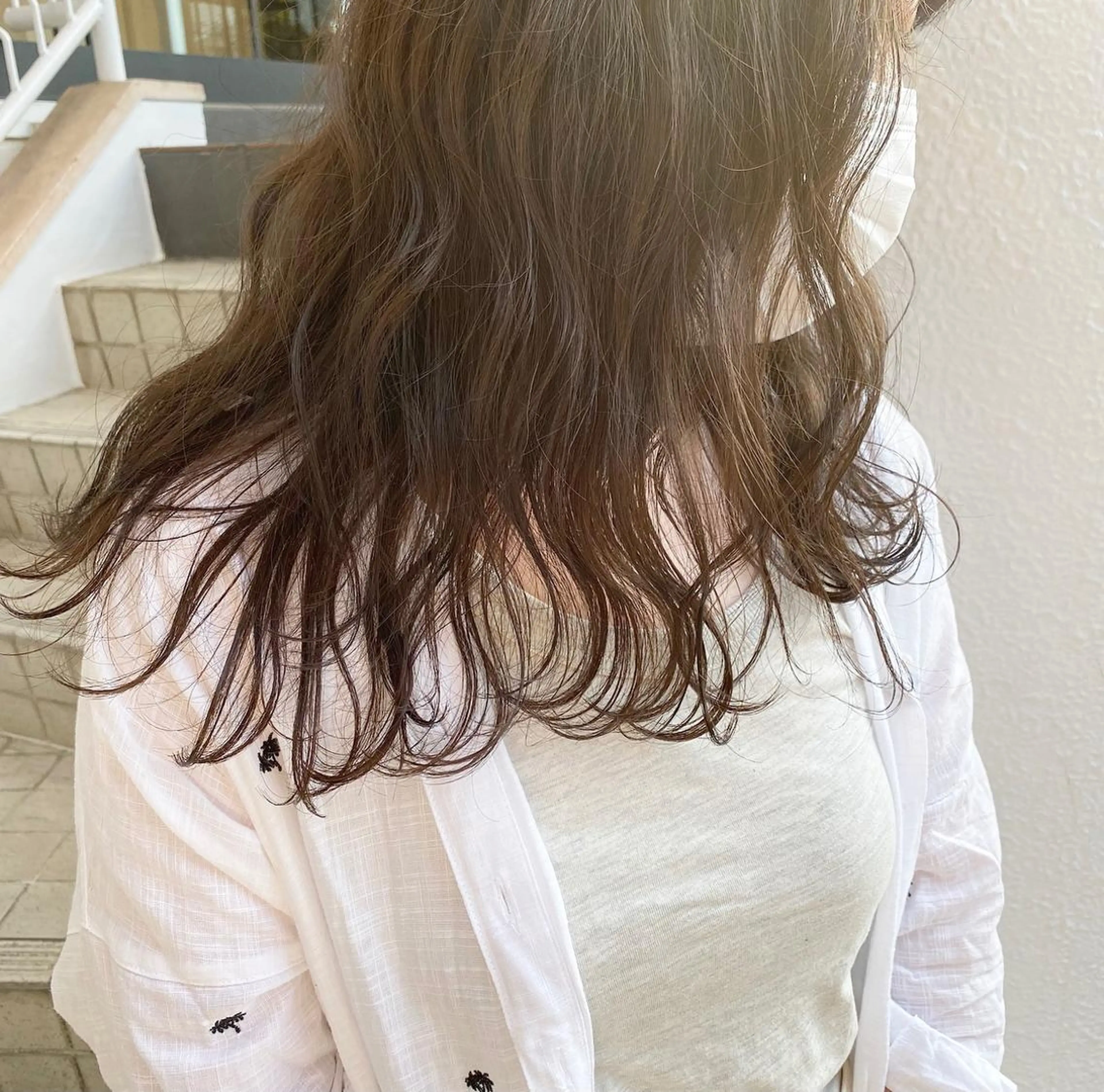 ロング カラー ブラウンカラー 透明感カラー グレージュ オリーブブラウン オリーブカラー カット ヘアカラー トリートメント kohana 🎀韓国ヘア🎀🤍のヘアスタイル