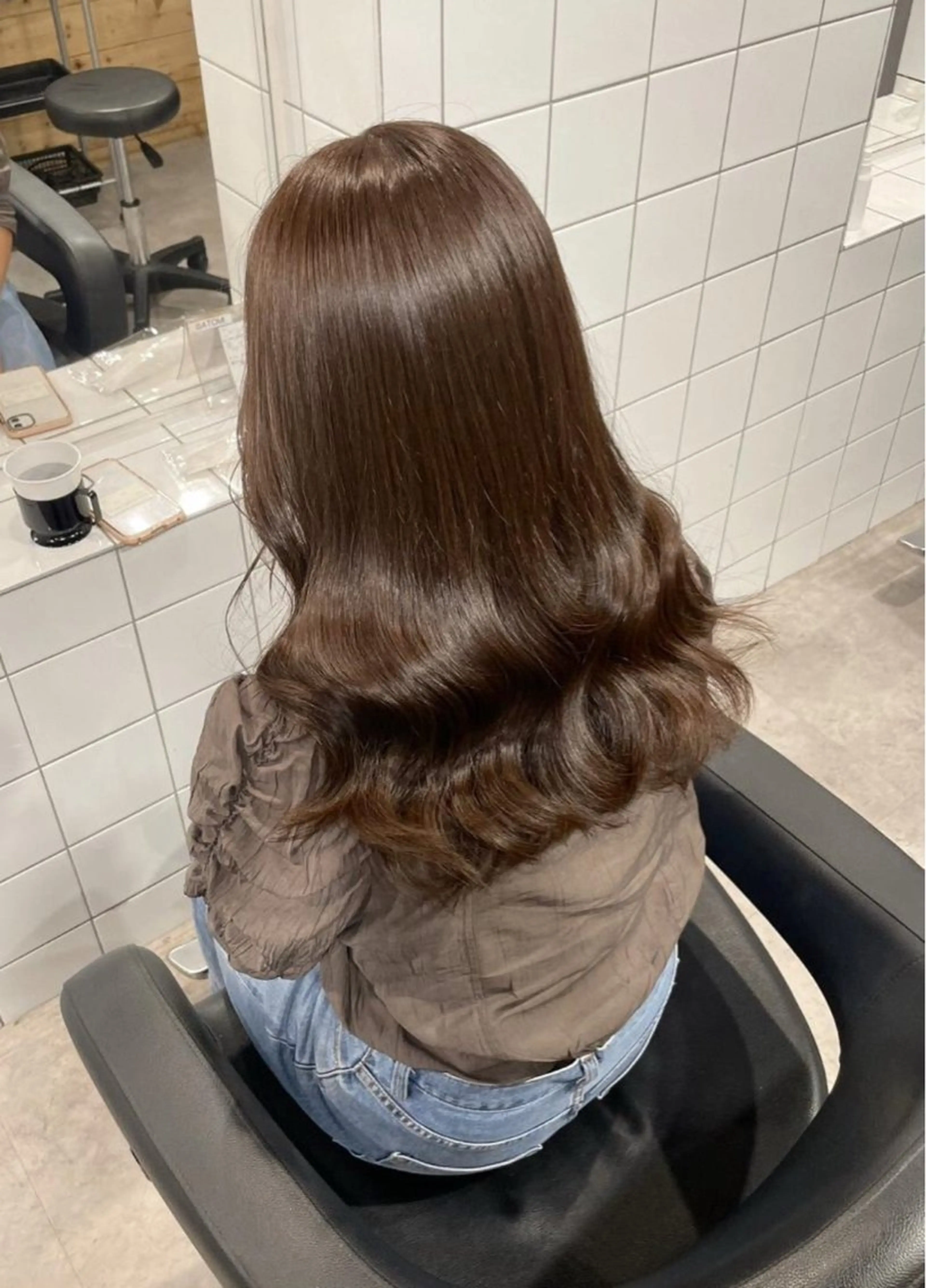 ロング ヘアカラー トリートメント 韓国ヘア/ブリーチ無 しWカラー/オリーブのヘアスタイル