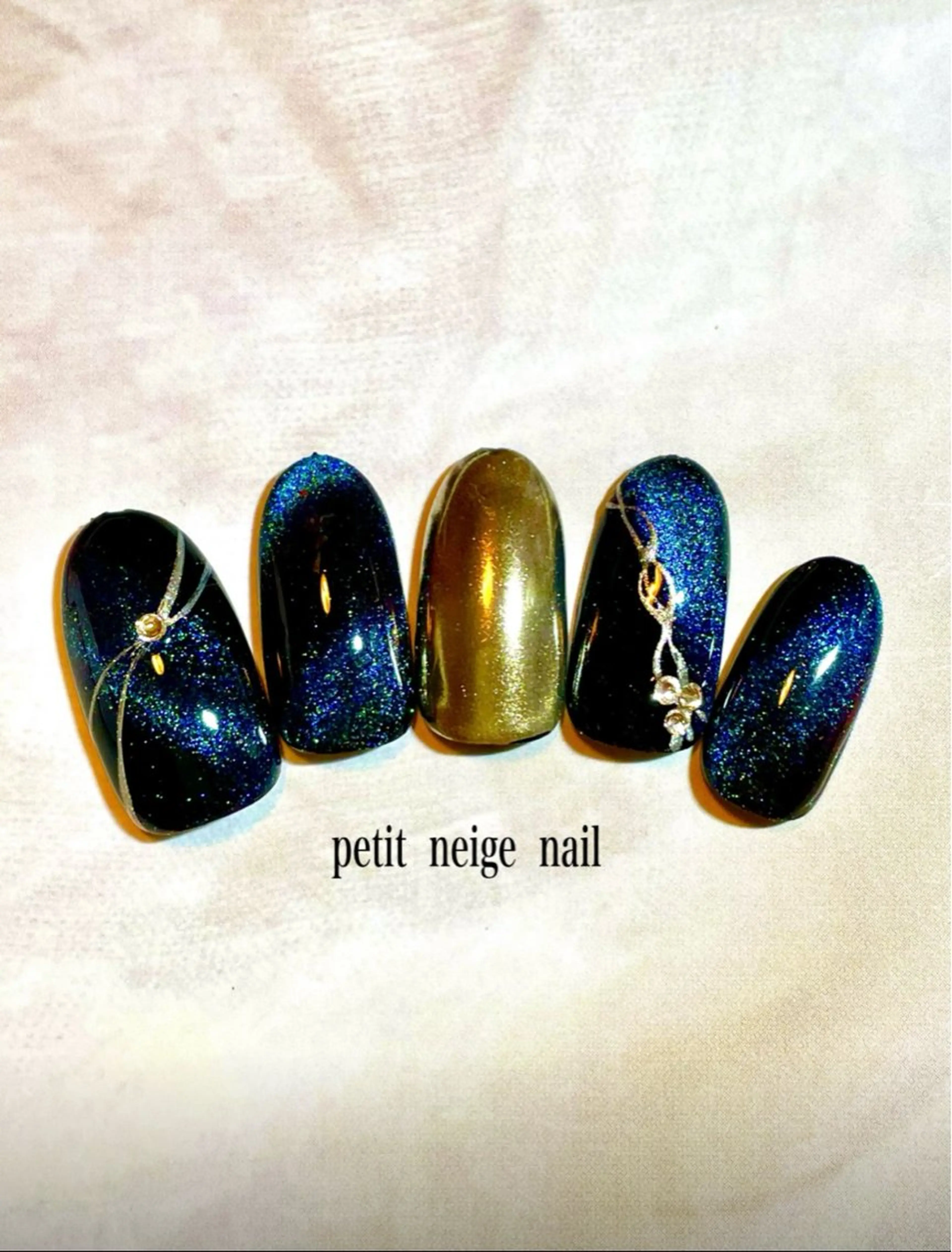 ネイル 山賀 小雪のネイルデザイン