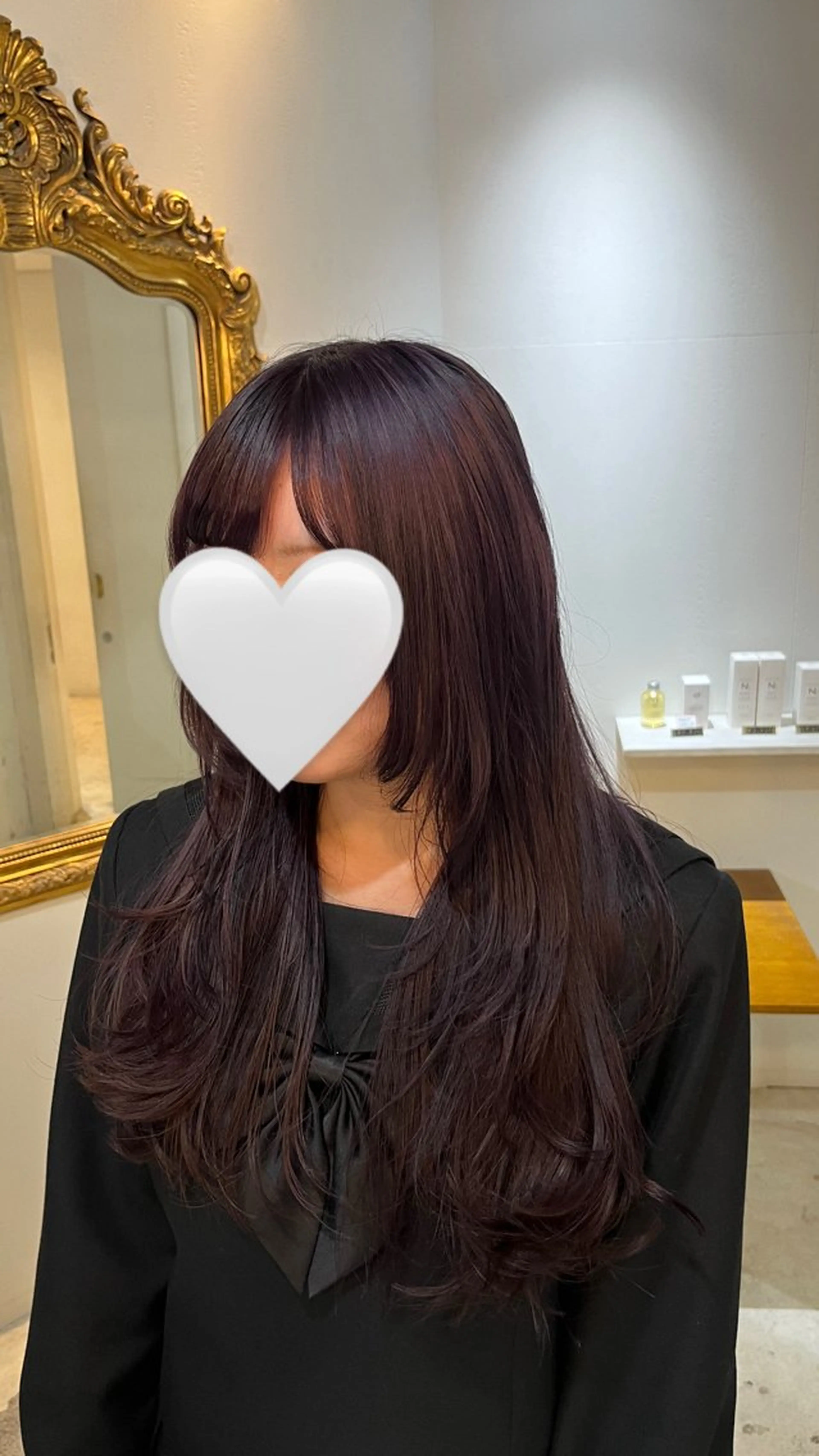 ロング レイヤーカット 🩶ハイトーン🖤 URARAのヘアスタイル
