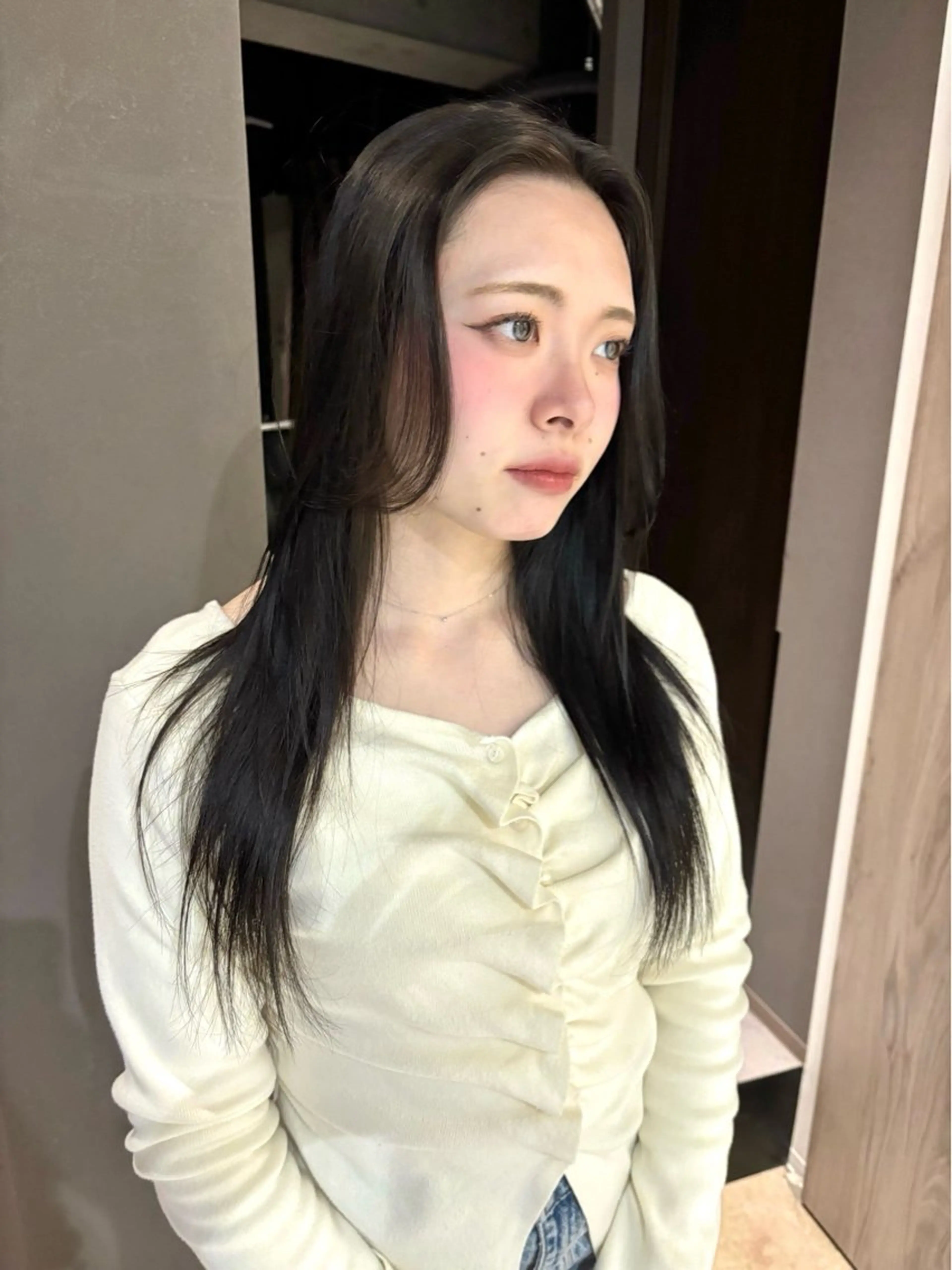 ロング カラー ブロンド ホワイトブロンド ヘアカラー トリートメント ヘッドスパ ヘアセット 透明感カラー・レイヤ ー🎀amika🎀のヘアスタイル