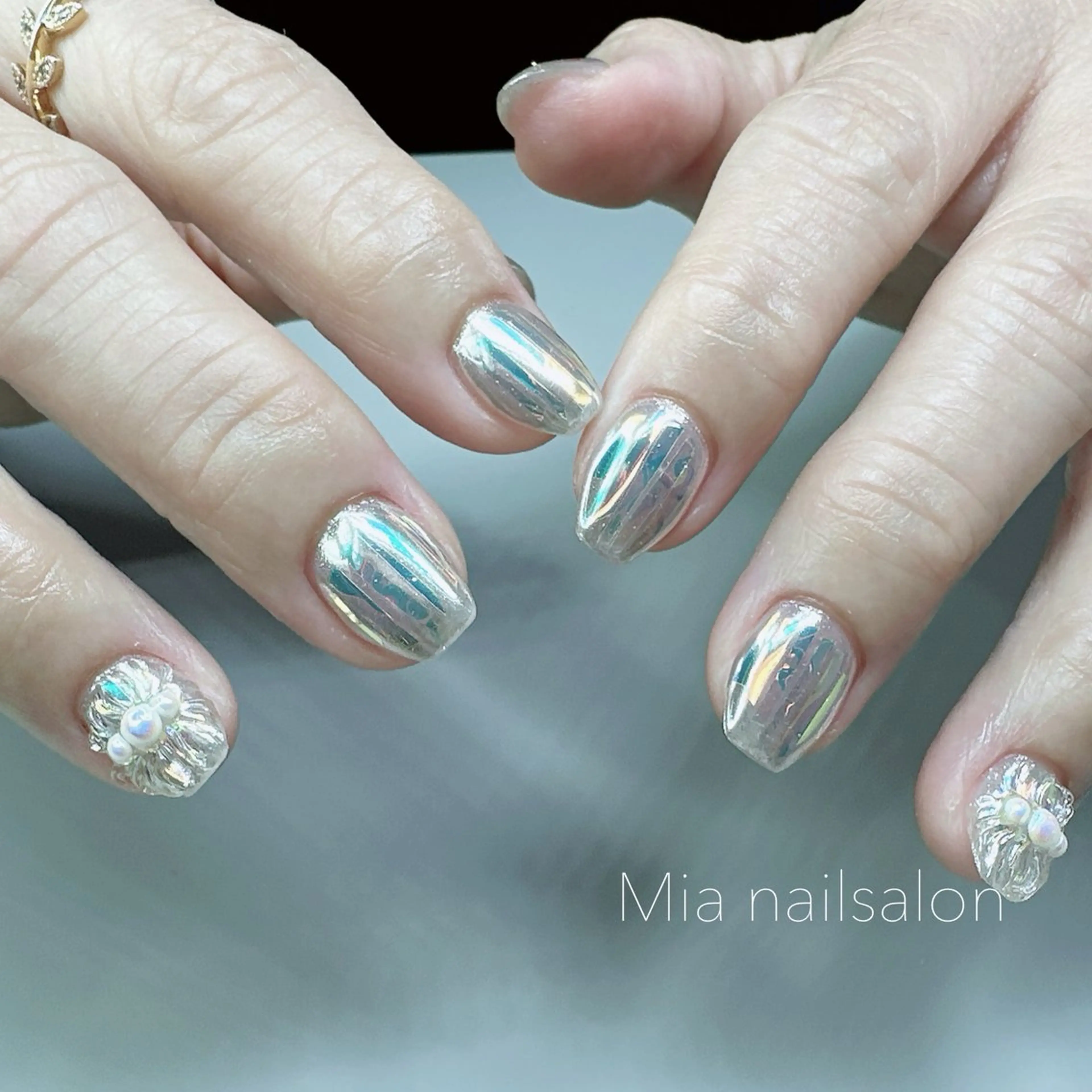 ネイル キラキラネイル 夏ネイル ハンドネイル Mia 自宅ネイルサロンのネイルデザイン