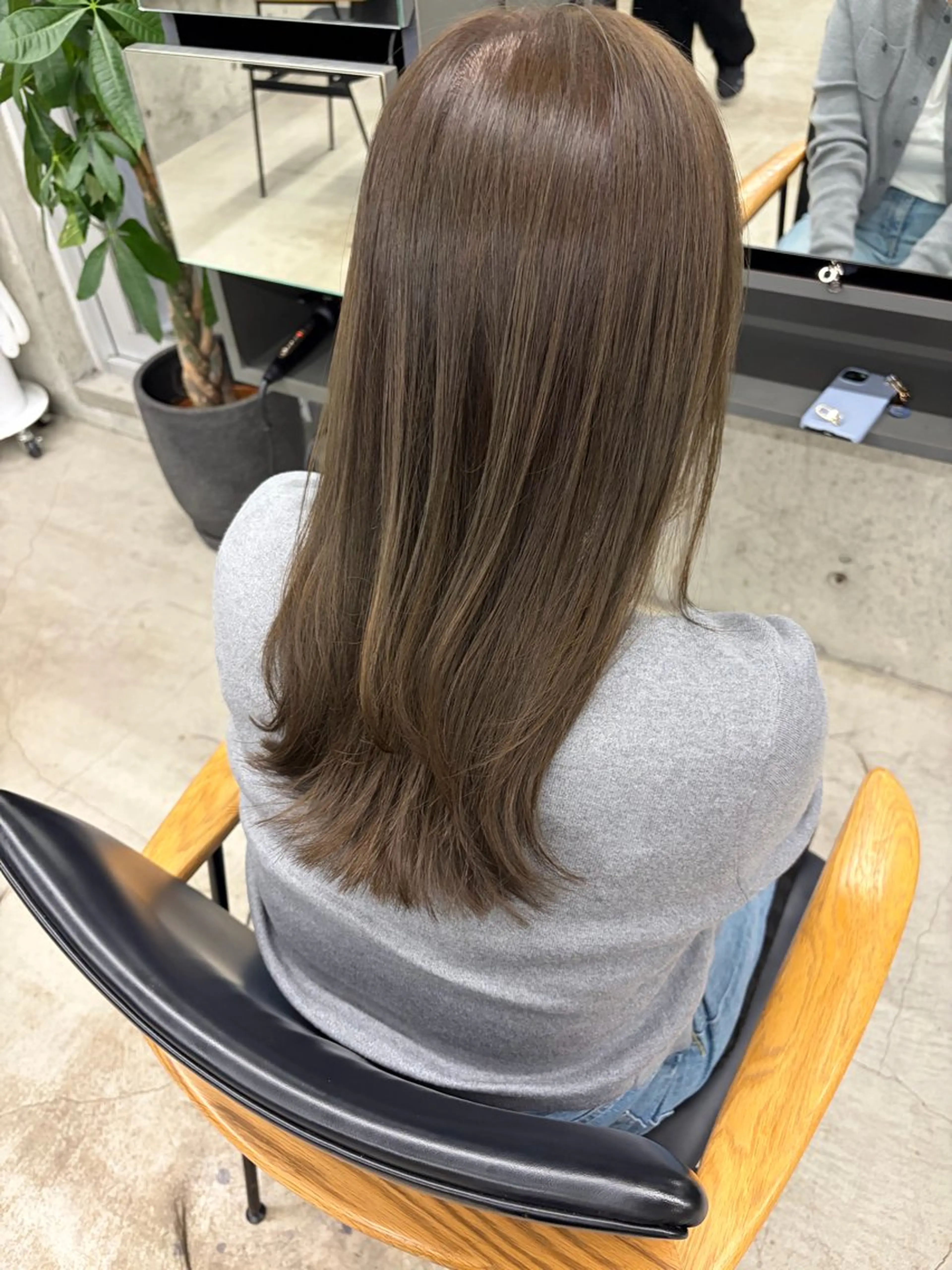 セミロング 透明感カラー/似合わ せカット/大島実加永のヘアスタイル