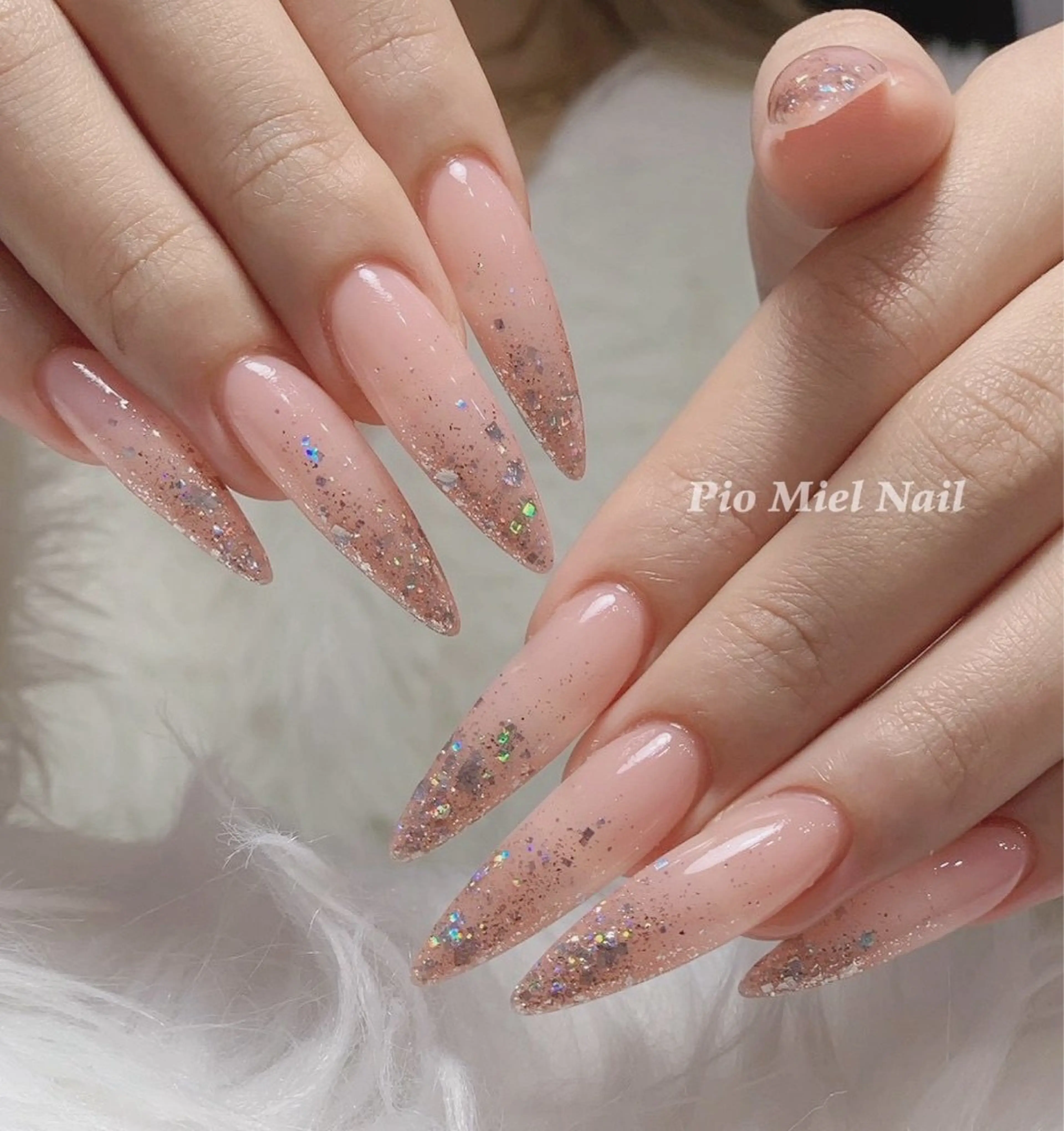 ネイル ハンドネイル HANA 長さだしのネイルデザイン