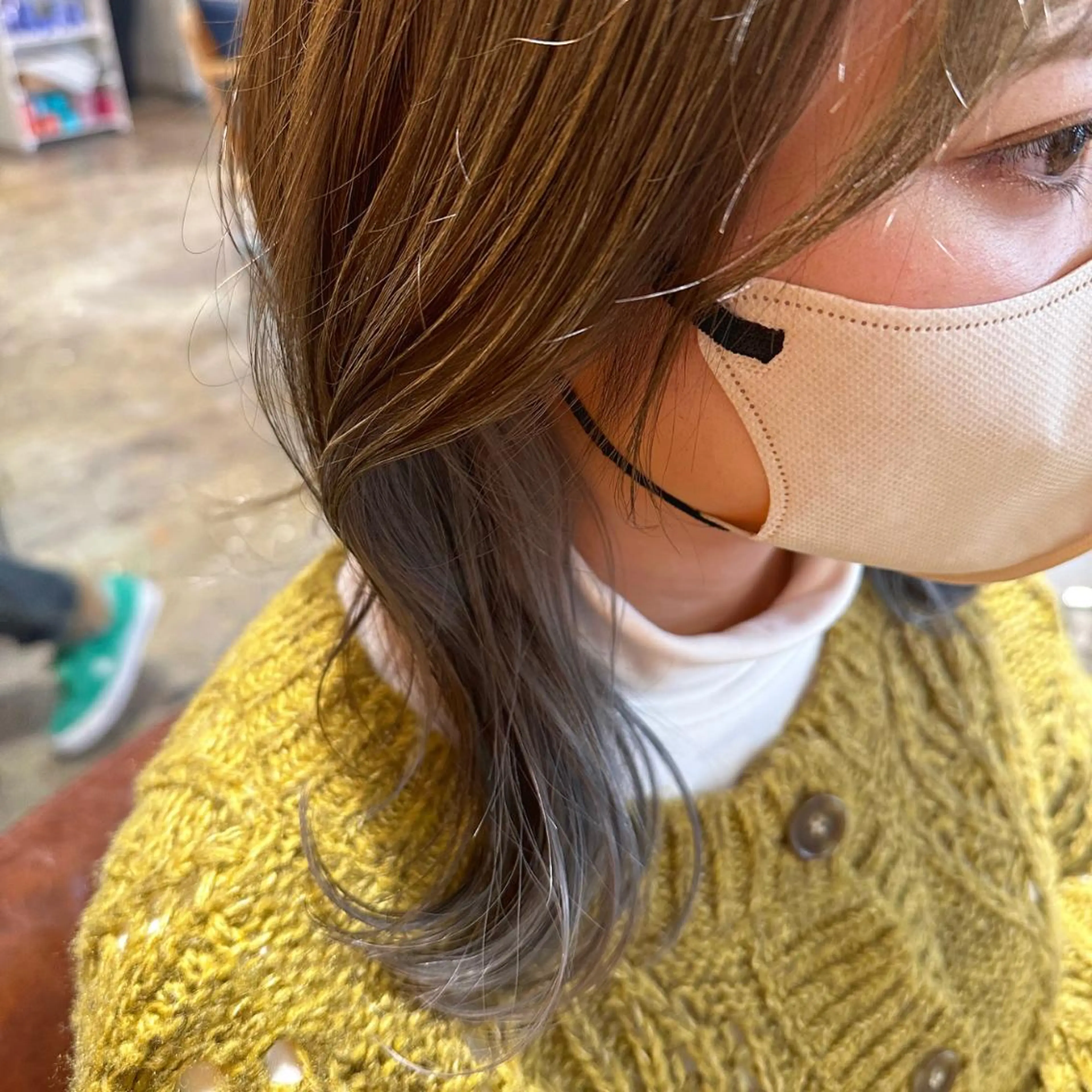 ミディアム カラー ヘアアレンジ ベージュカラー インナーカラー オリーブベージュ 🇰🇷韓国ｽﾀｲﾙ ﾚｲﾔｰ/ayanaのヘアスタイル