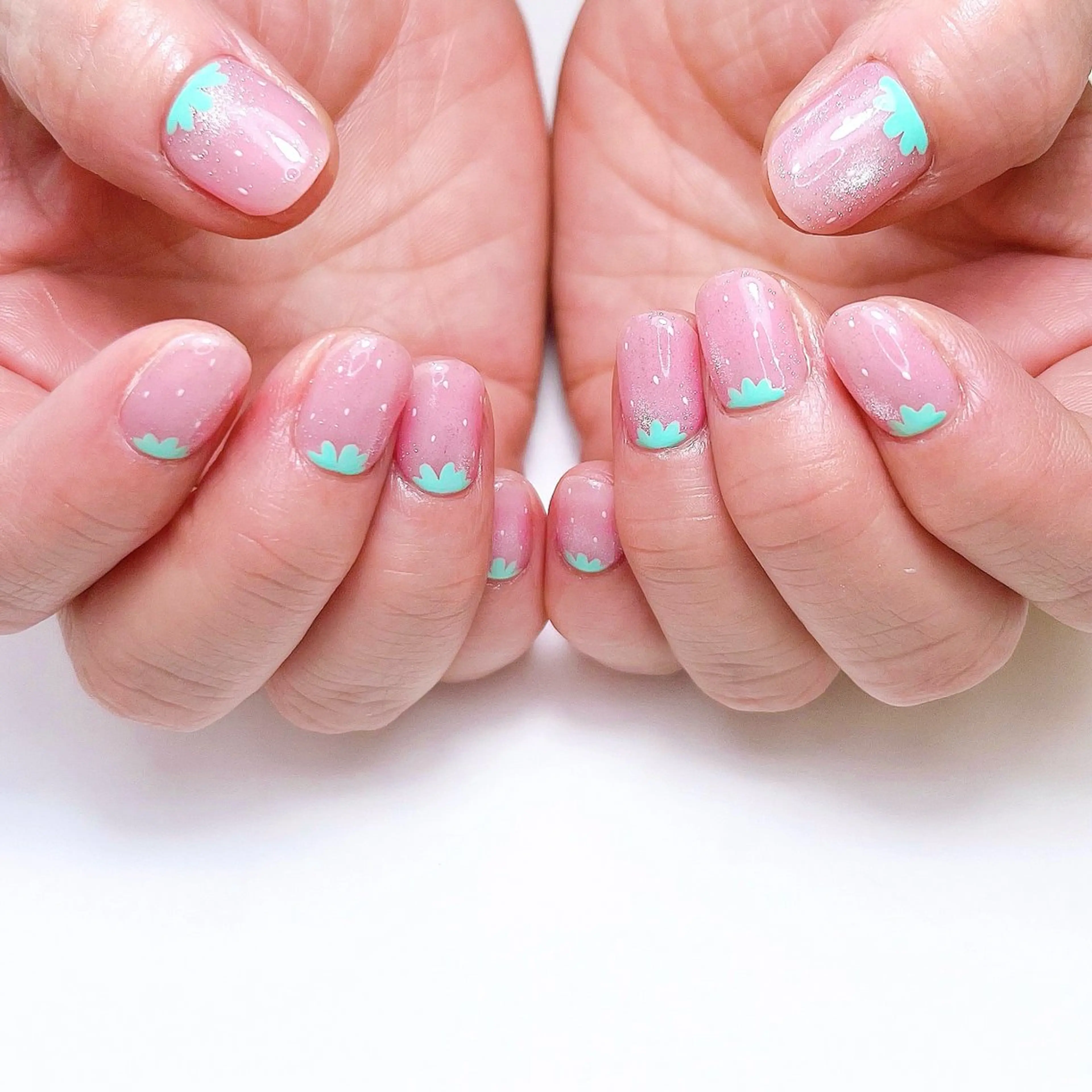 ネイル ハンドネイル いちごパフェ ゆいのネイルデザイン