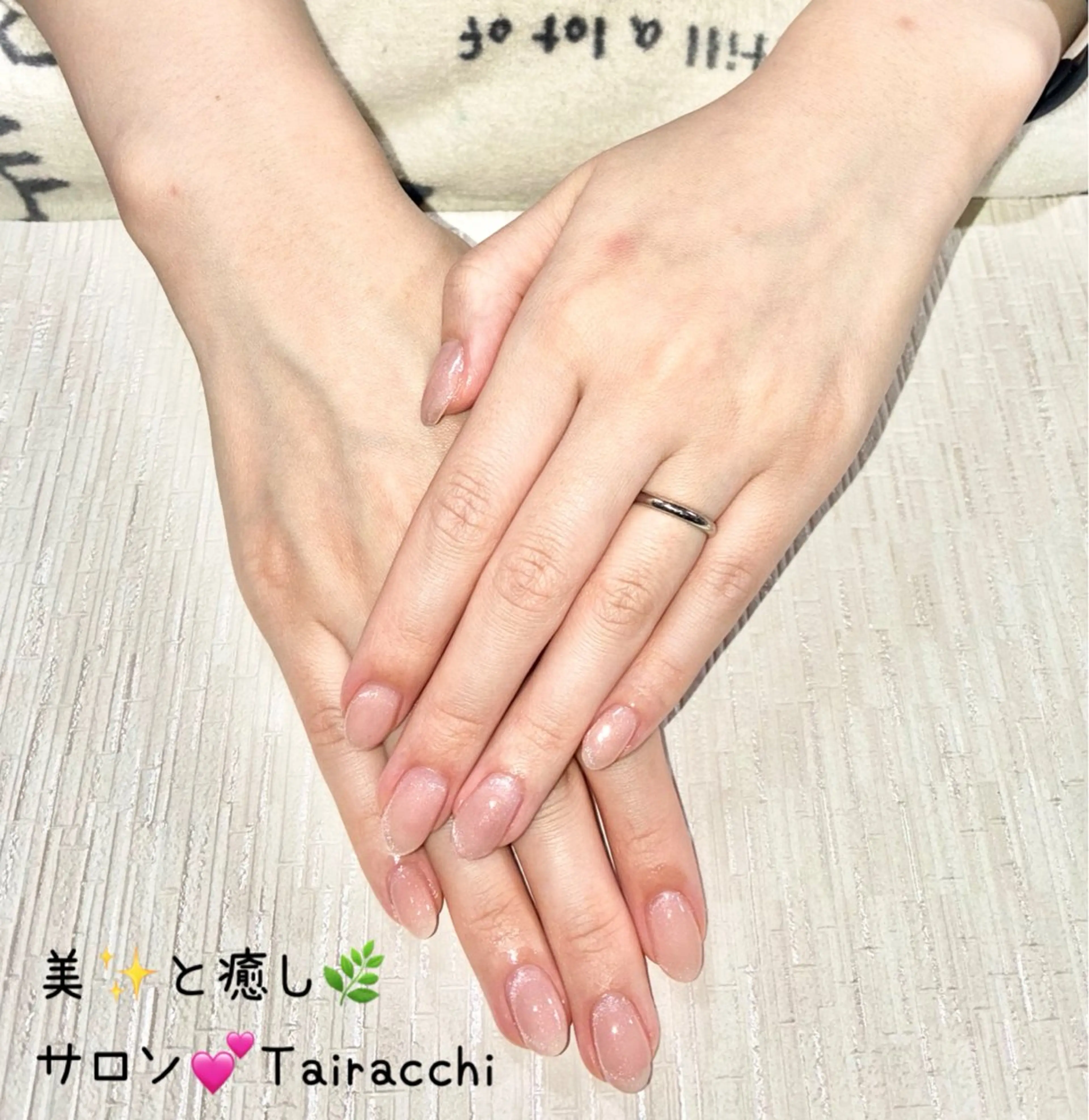 ネイル マグネットネイル ピンク ピンクベージュ ホワイト ハンドネイル Tairacchi タイラッチのネイルデザイン