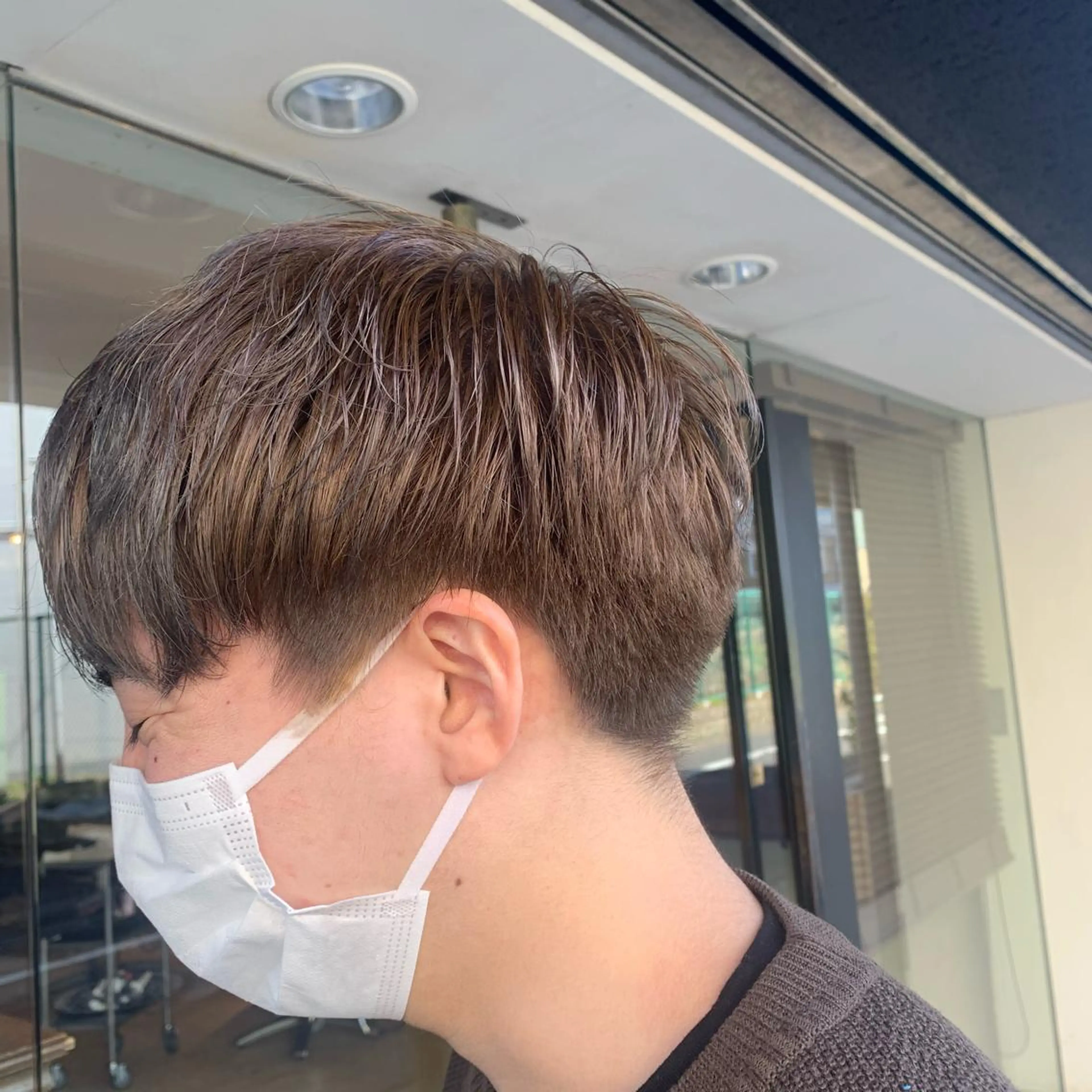 ショート カラー メンズ メンズブリーチ アッシュ ブリーチ ブルーカラー ブルーアッシュ fiorista 🫧Miu  otaのヘアスタイル