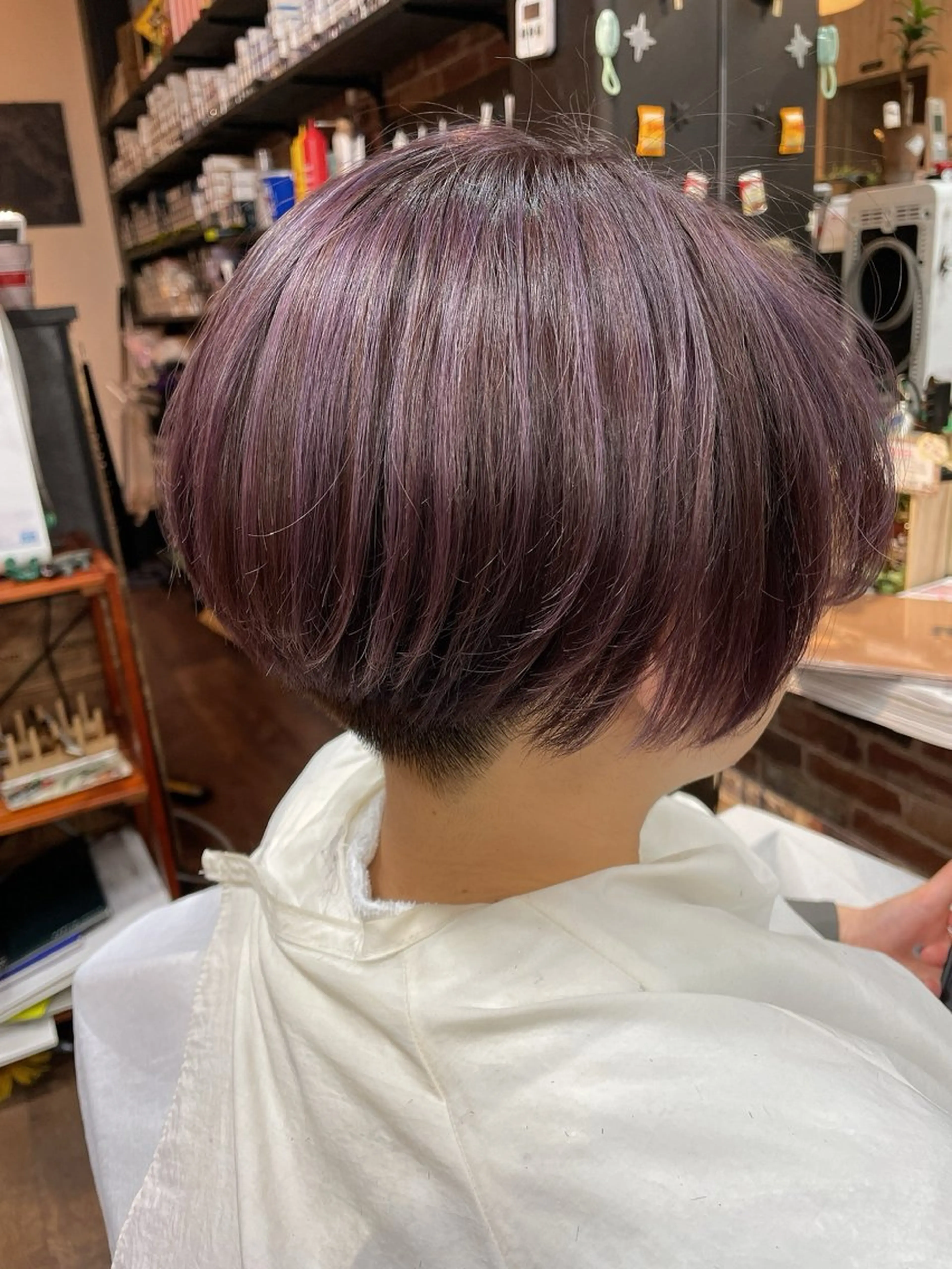 ショート カラー ブリーチ くせ毛 トリートメント 🌴 NALUスタイ リストおKIKU🏄のヘアスタイル