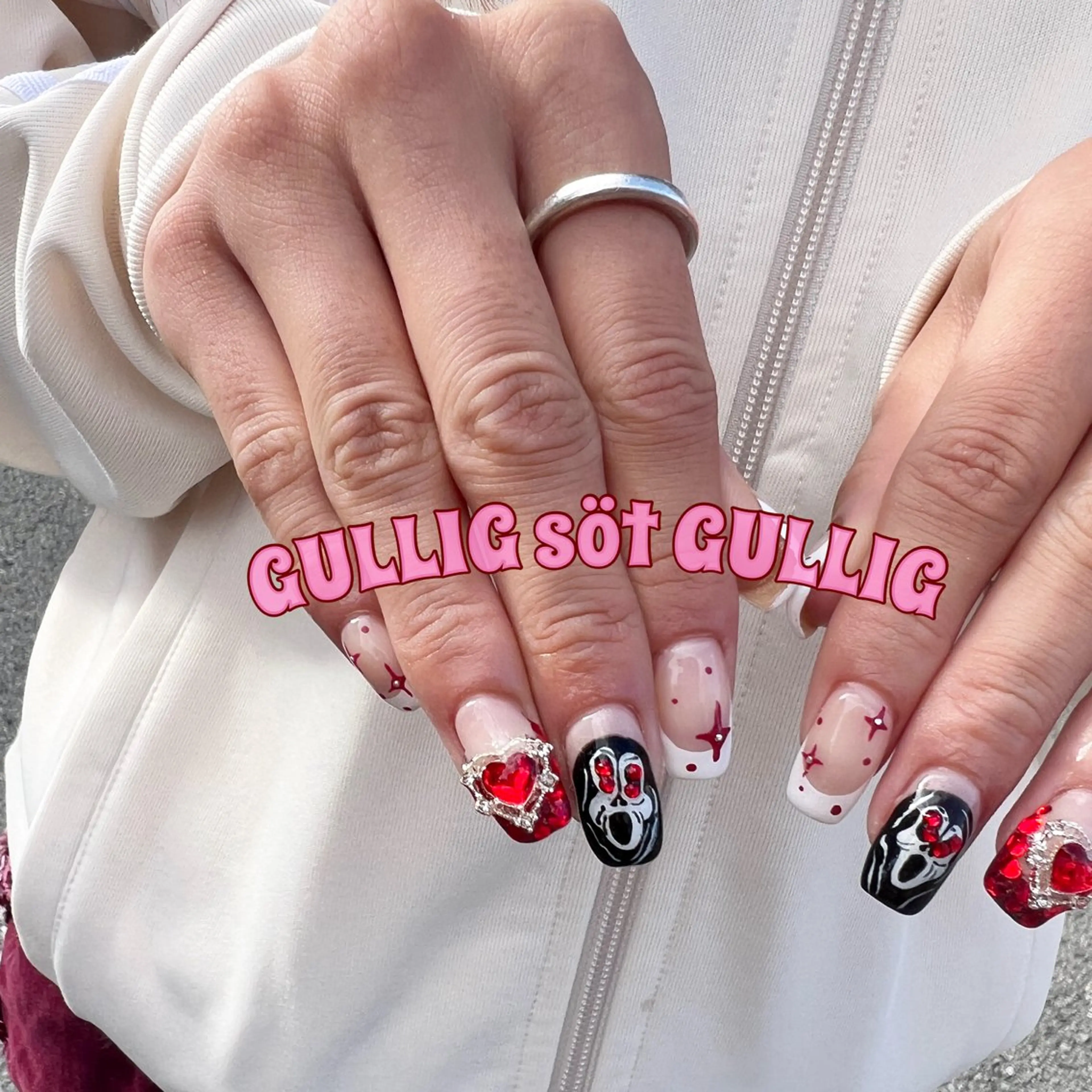 ネイル ハンドネイル フットネイル GULLIG söt GULLIGのネイルデザイン