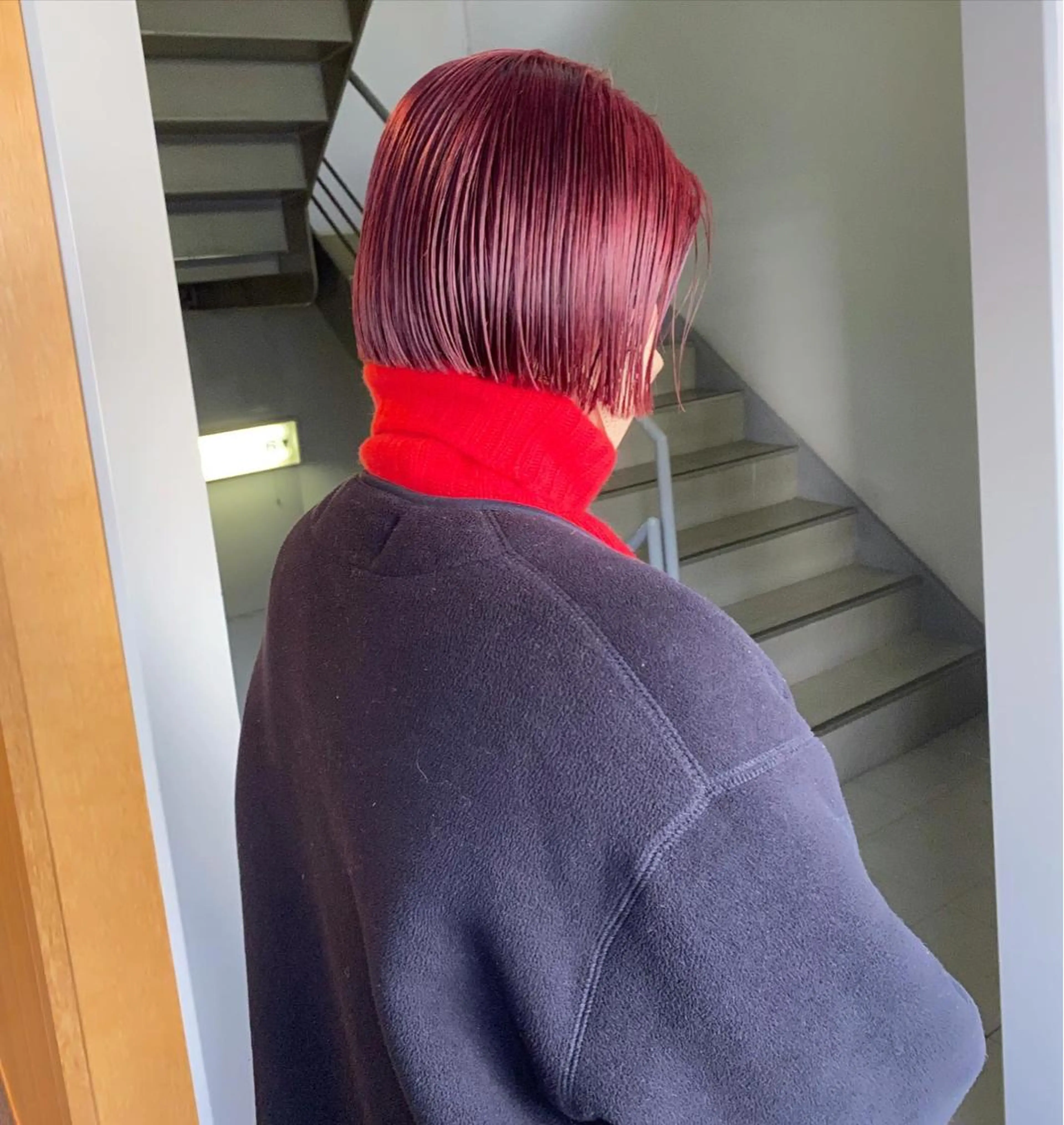 ショート カラー パーマ ヘアアレンジ デザインカラー/ボブ ブリーチカラー/ユリのヘアスタイル