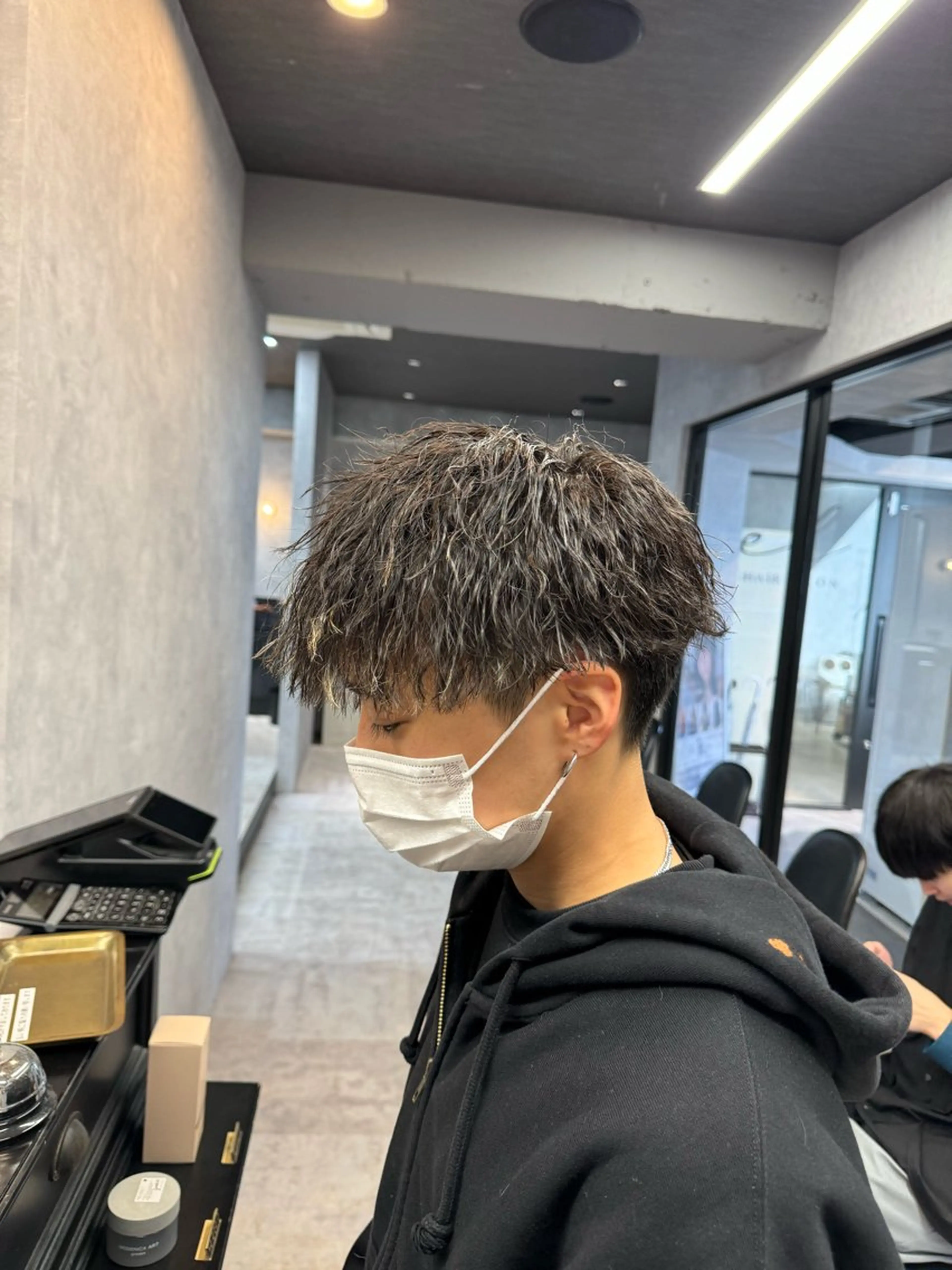 ショート パーマ メンズ マッシュ メンズパーマ メンズツイストパーマ ツイストスパイラルパーマ 刈り上げ ツイストスパイラル/ メンズ特化/中川誠也のヘアスタイル