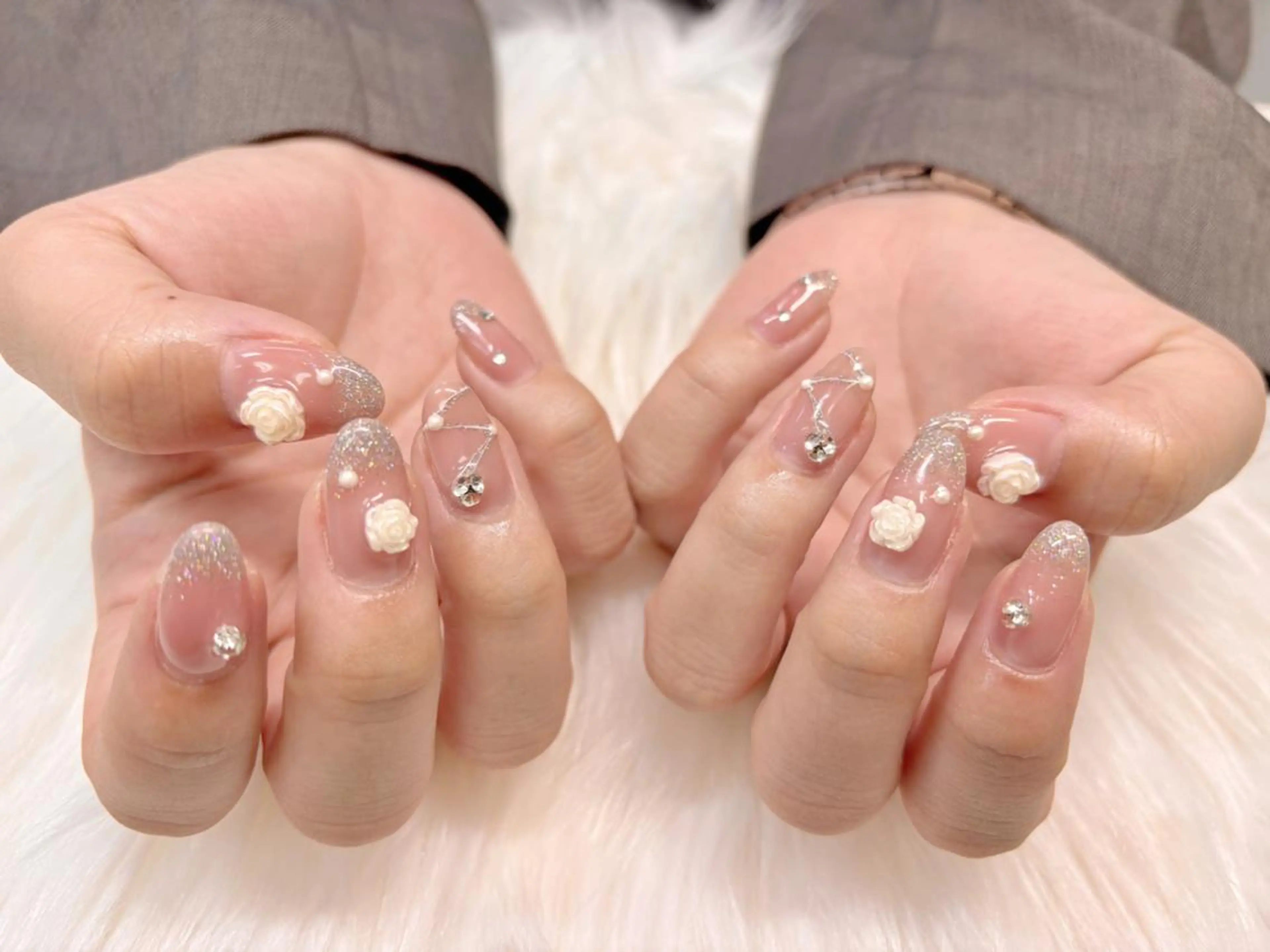 ネイル オーロラネイル チークネイル 長さ出し フットネイル フレンチネイル ハンドネイル リラネイル すみれのネイルデザイン