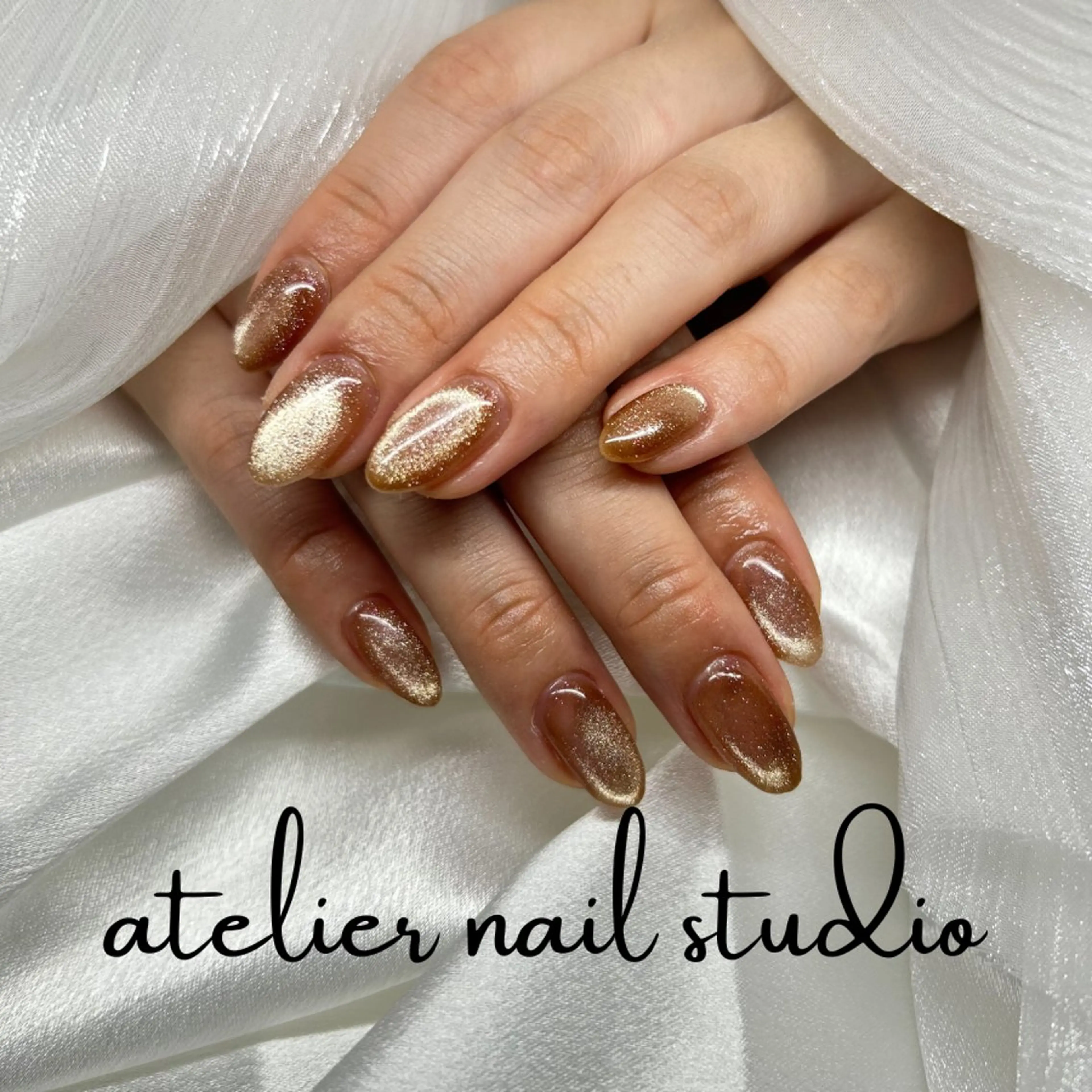 ネイル ブラウン ラメ(グリッター) マグネットネイル シンプルネイル ハンドネイル atelier nailstudioのネイルデザイン