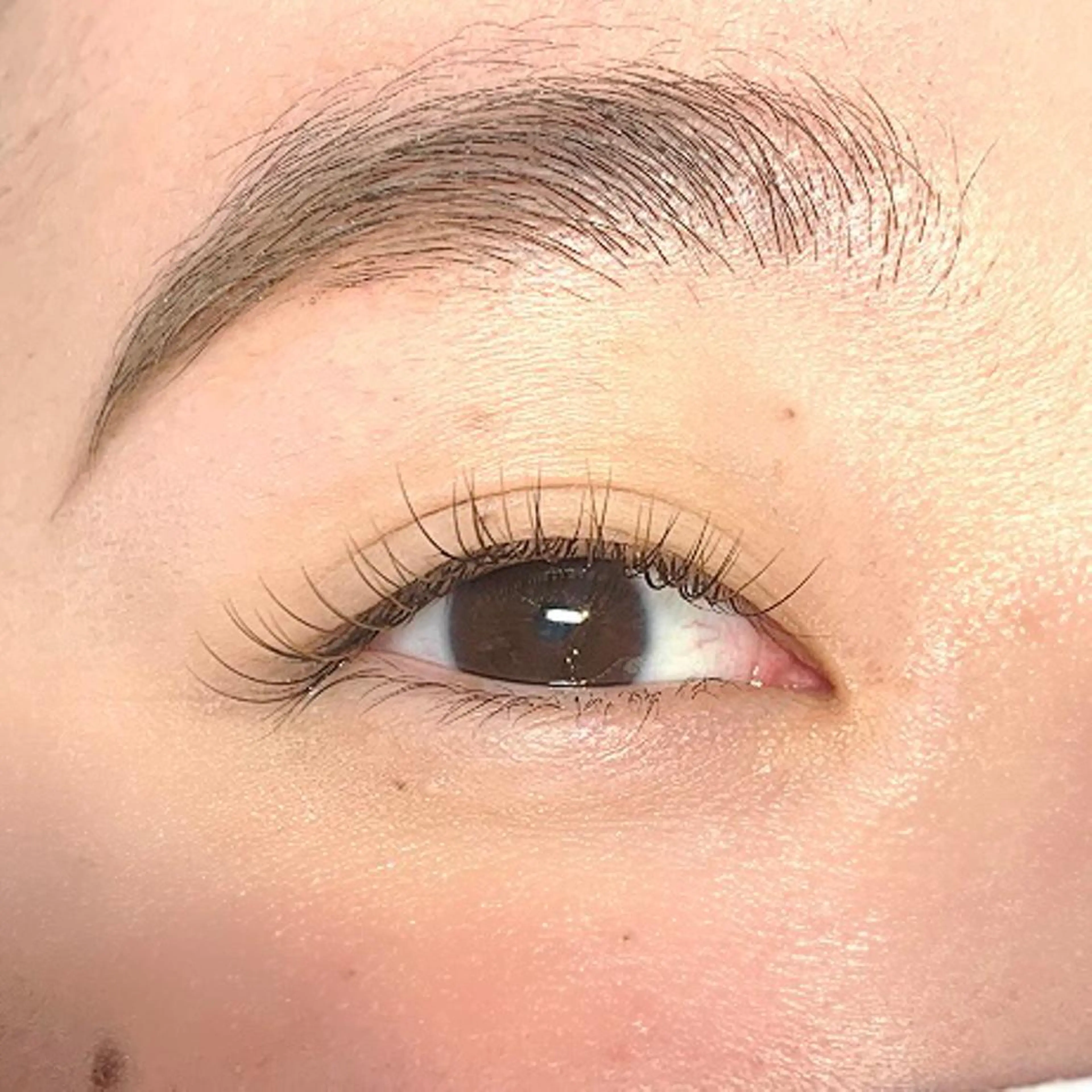 マツエク・マツパ 目尻長め Dress梅田 / 芦田のマツエク・マツパデザイン