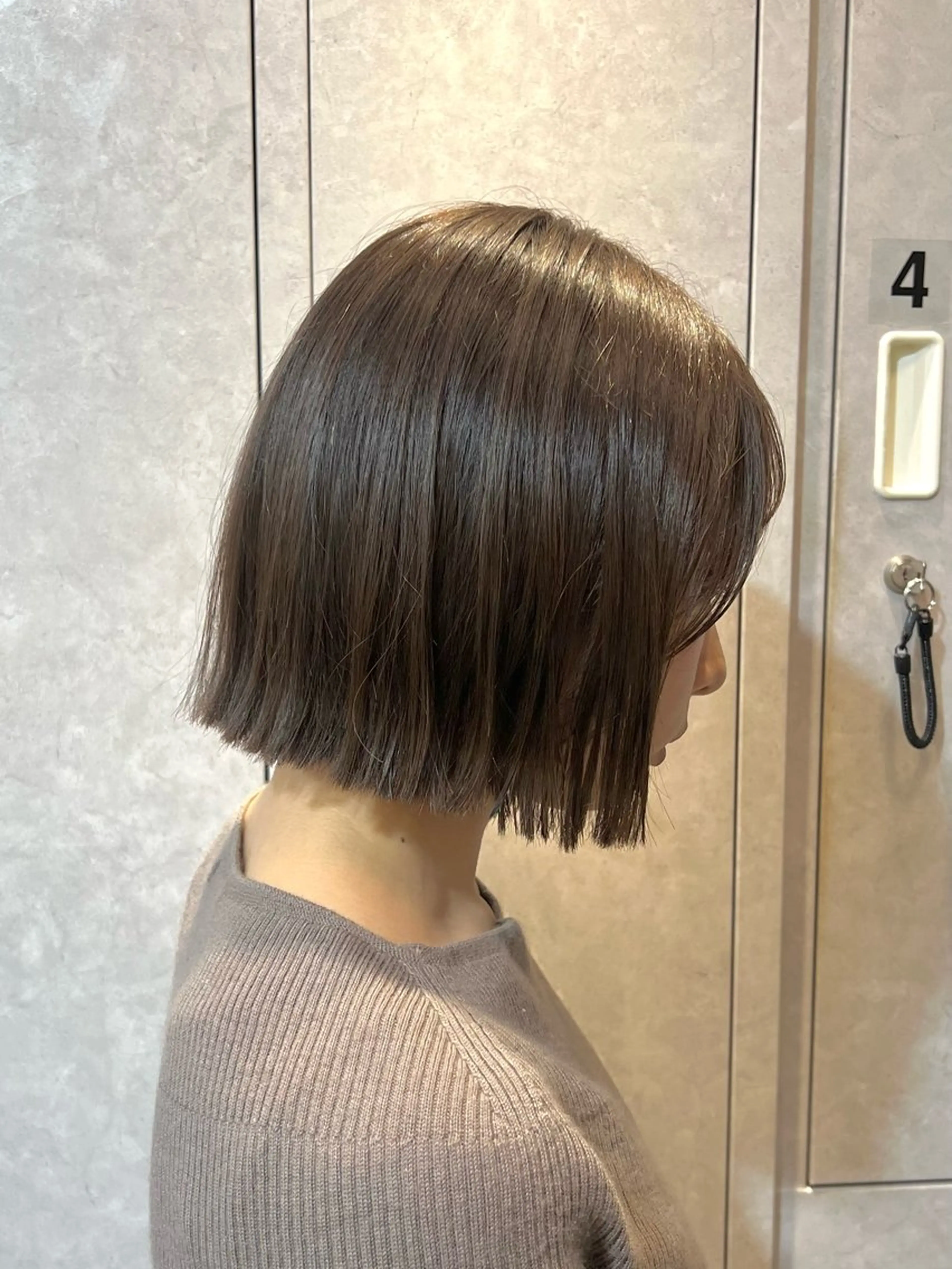 ショート カラー 切りっぱなしボブ ボブ 神戸ボブ✂️ ioe三宮/田 伸佳のヘアスタイル