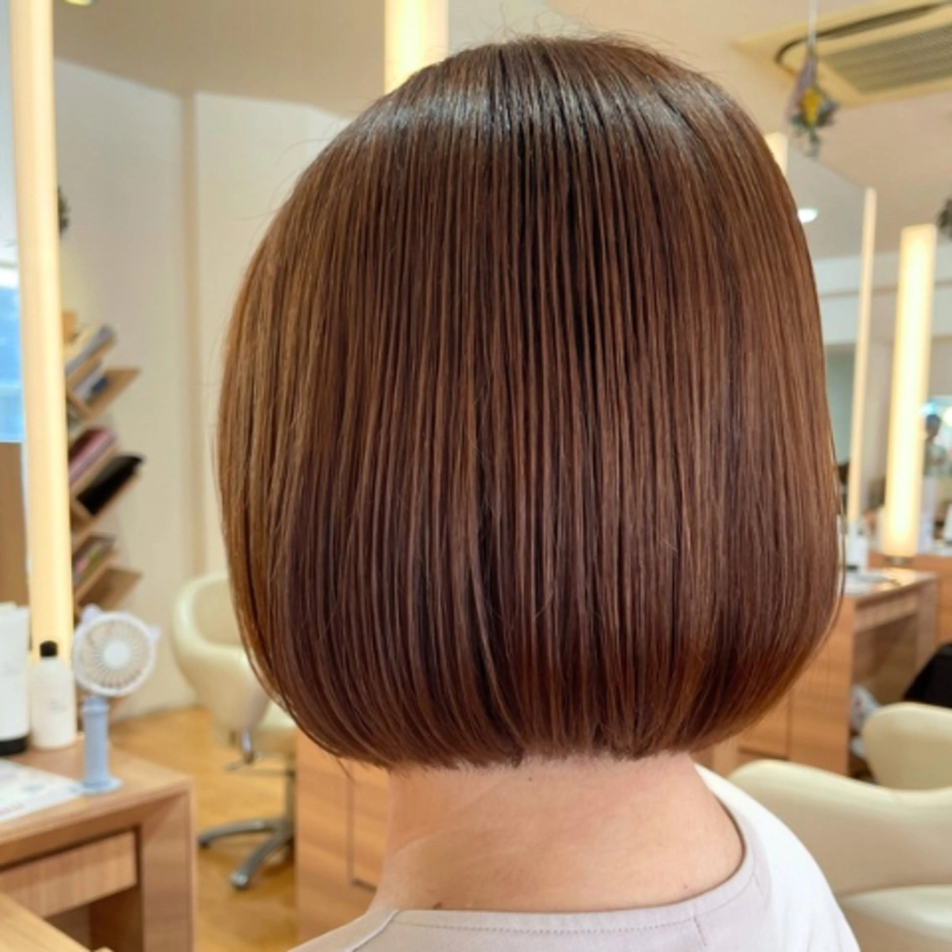 ショート パーマ カット 縮毛矯正 ボブ/透明感カラー 🤍永田真穂のヘアスタイル