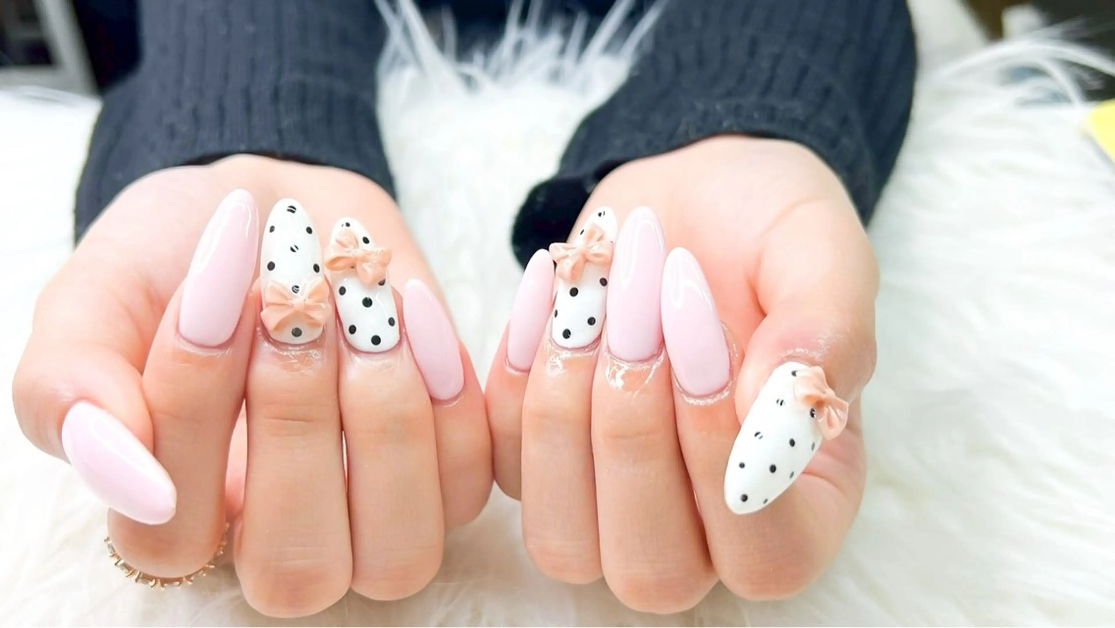 ネイル ハンドネイル salon GOLD チュックのネイルデザイン