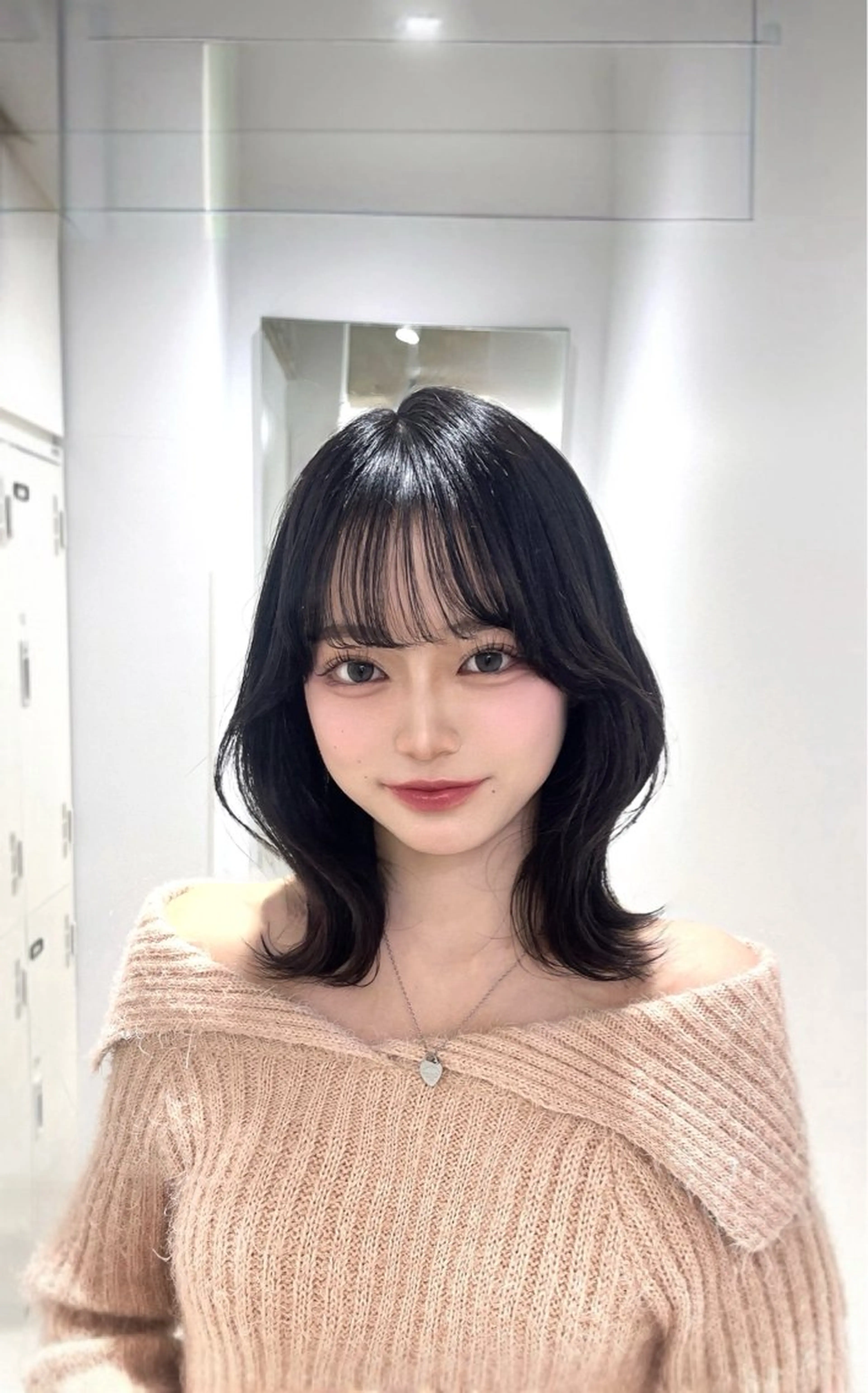 ミディアム カット ヘアカラー 🇰🇷韓国ヘア🎀 レイヤー🤍MOEのヘアスタイル