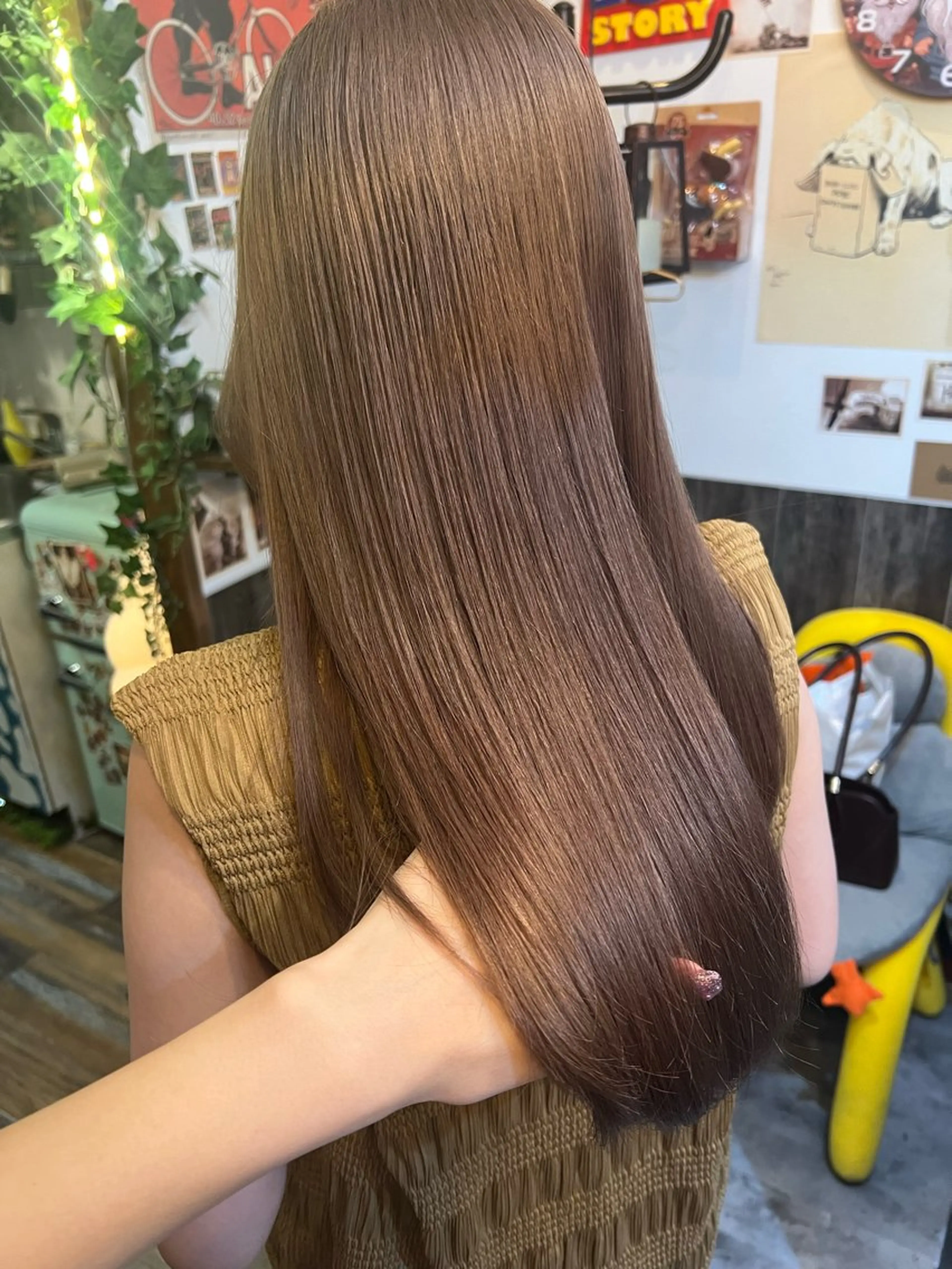 セミロング カラー ブリーチ ヘアカラー トリートメント カラーパティシエ facce🌼ikoのヘアスタイル