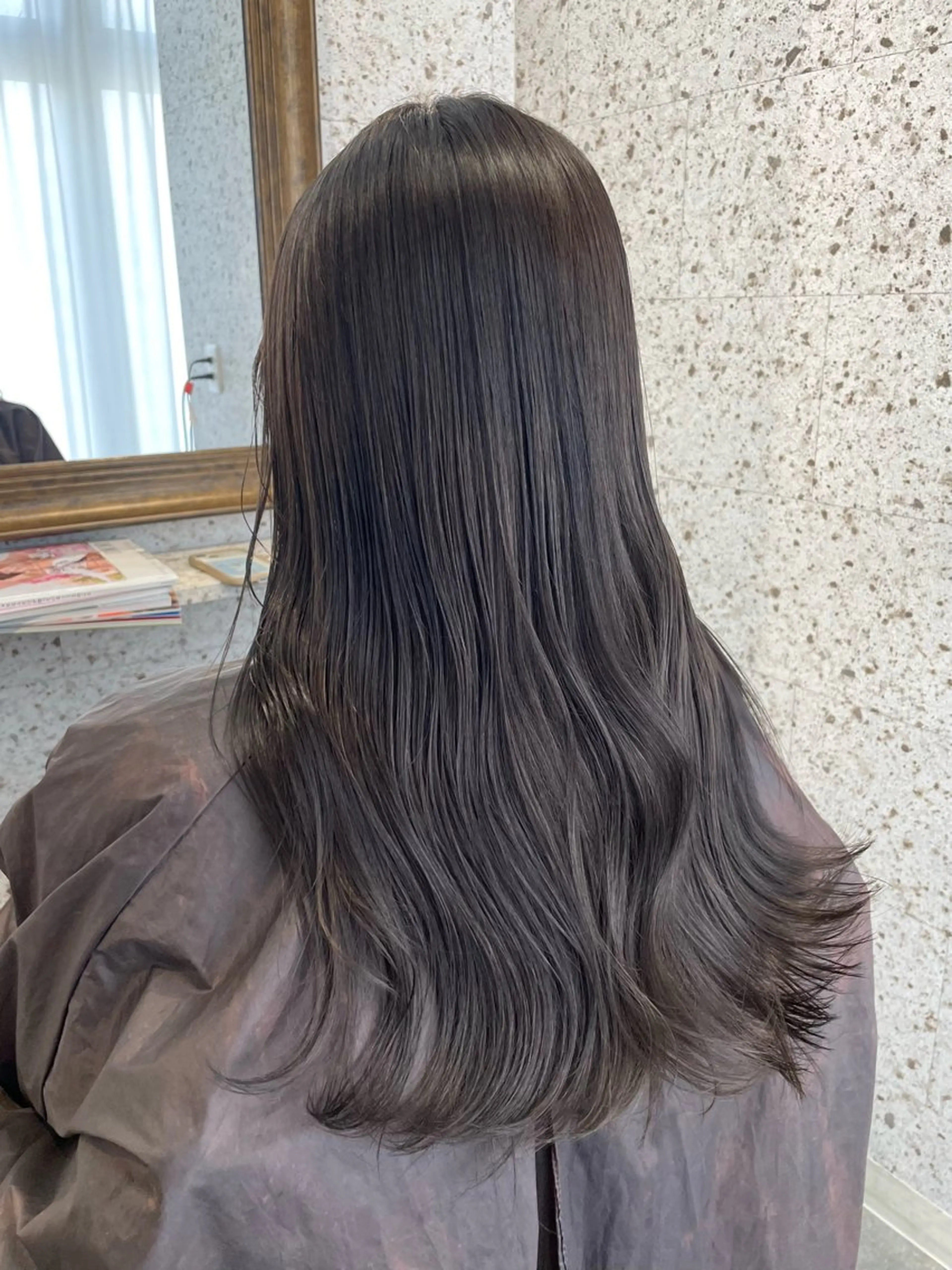 ロング カラー ヘアカラー トリートメント SHOTO ハイトー ン/ブロンドカラーのヘアスタイル
