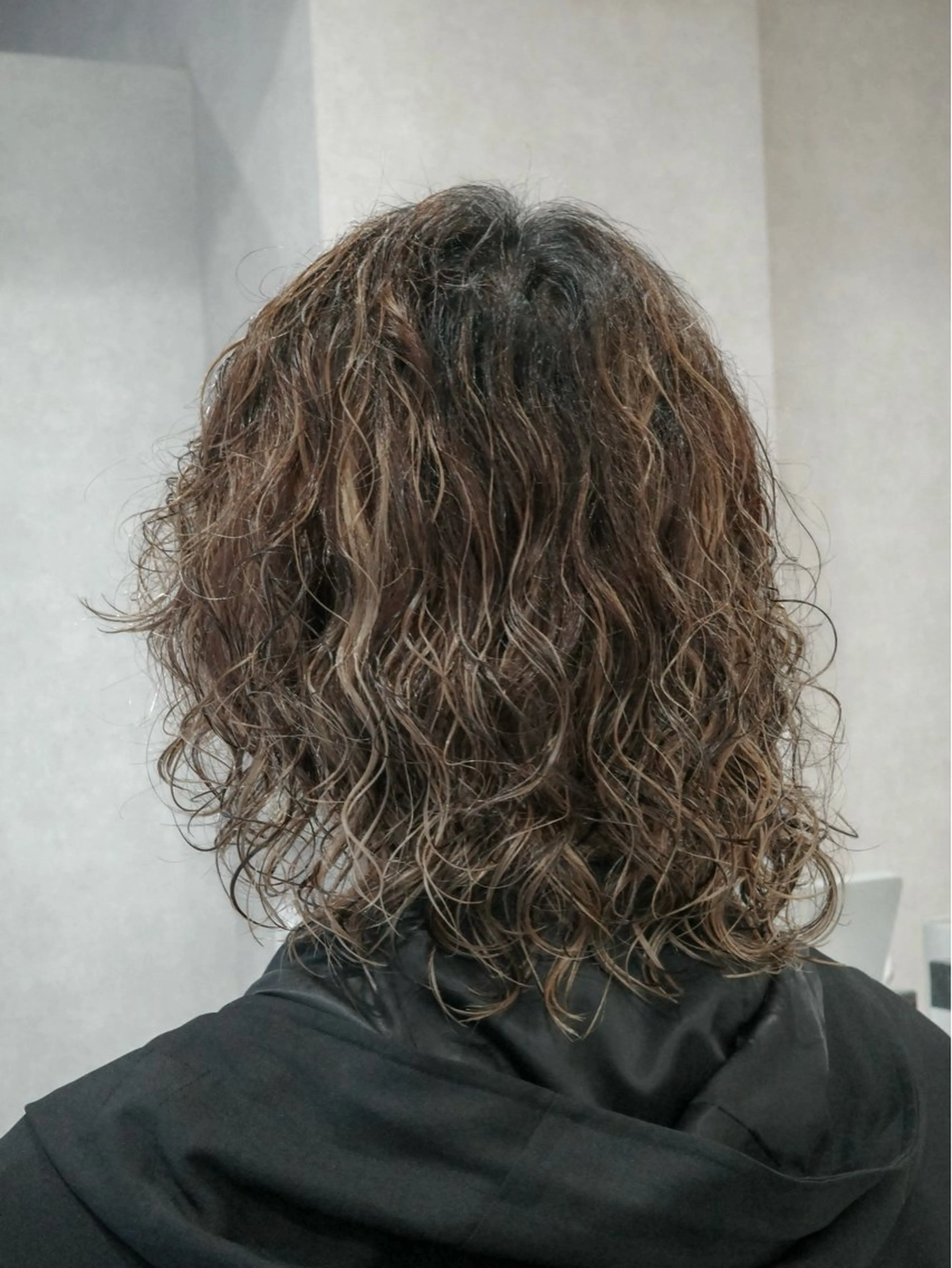 パーマ メンズ 三宅健太/レイヤー/ ボブ/透明感カラーのヘアスタイル